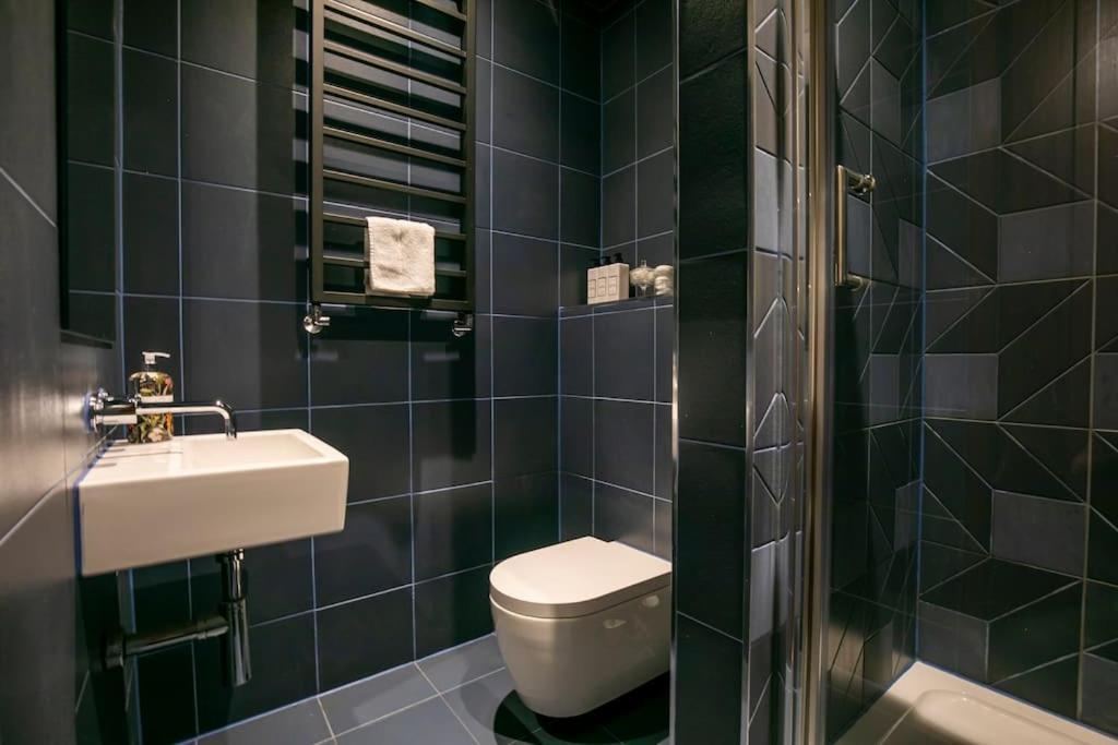 Hammock Heights! Hot Tub,private Garage,citycentre * Manchester