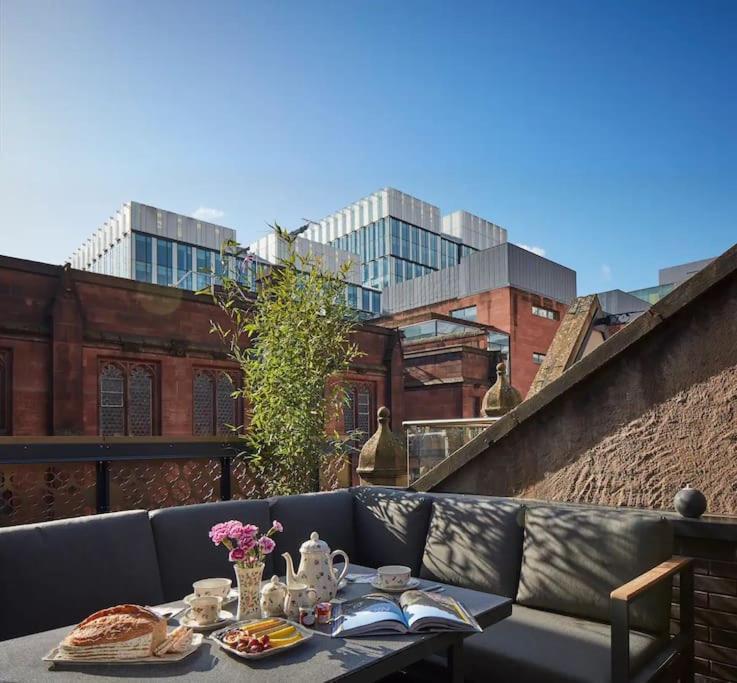 Apartment Hammock Heights! Hot Tub,private Garage,citycentre Manchester