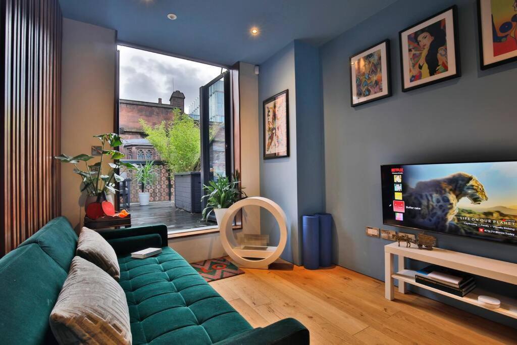 Apartment Hammock Heights! Hot Tub,private Garage,citycentre