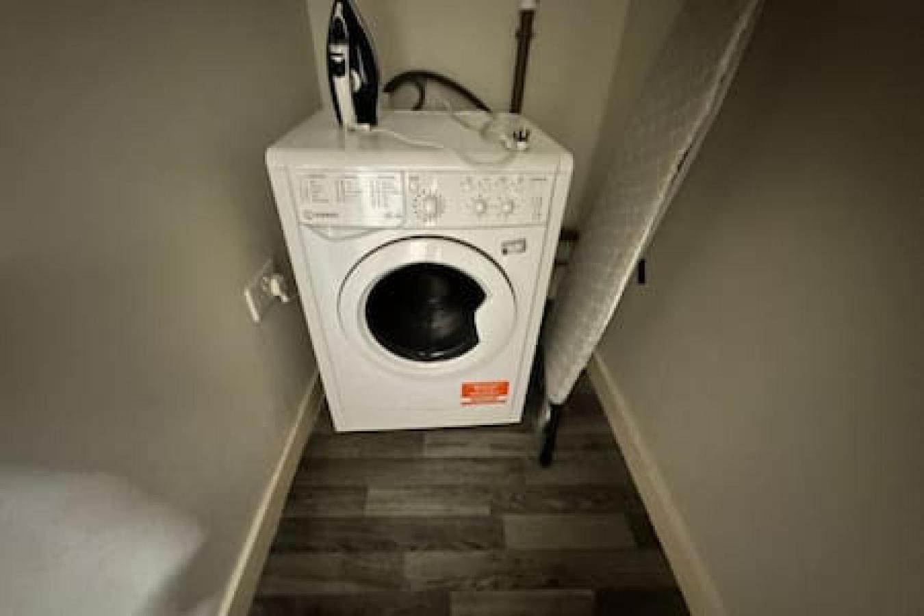 Fab 1 Bed With Balcony And River Views Sleeps 2 Manchester