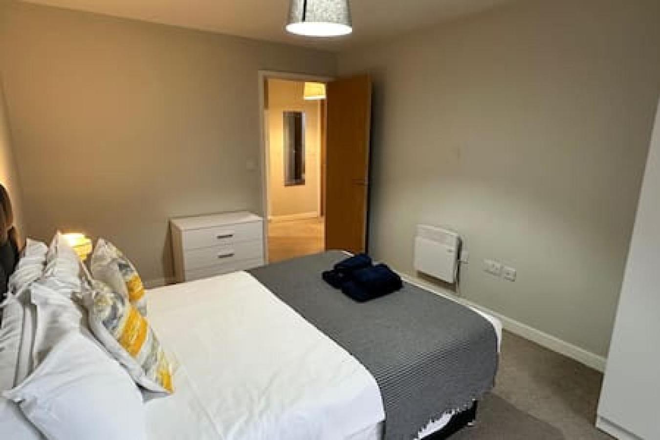 Fab 1 Bed With Balcony And River Views Sleeps 2 Apartment *