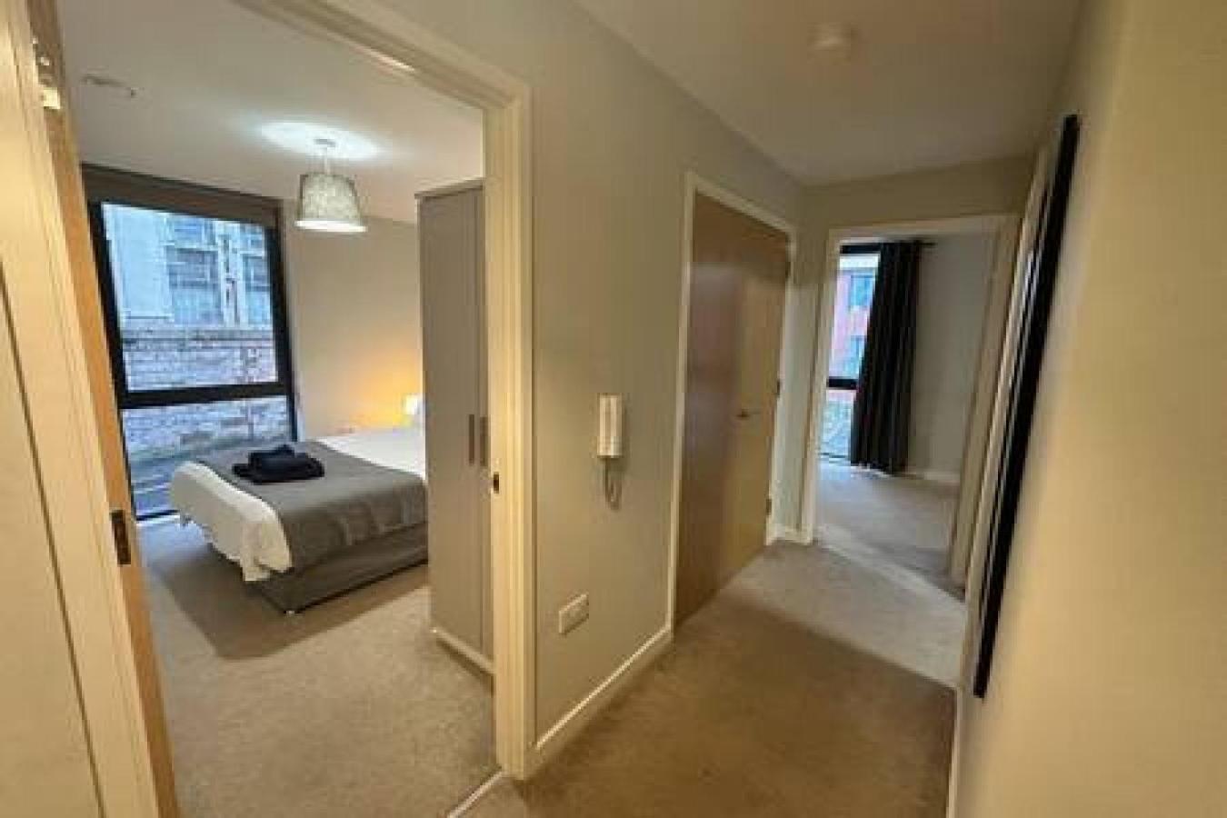 Apartment Airy 1 Bed Sleeps 2 *