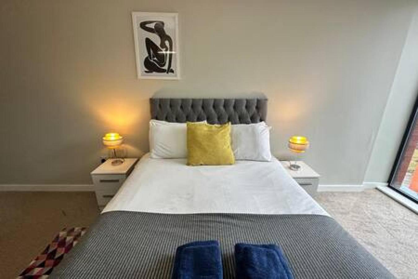 Lovely 1 Bed Sleeps 2 Apartment *