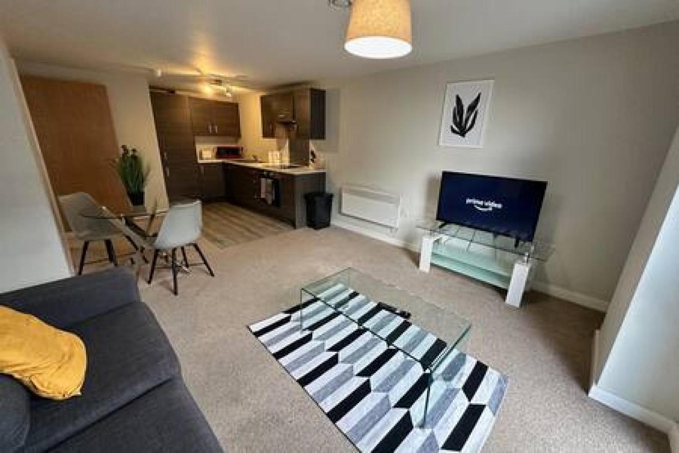 Fab 1 Bed In Sleeps 2 Apartment