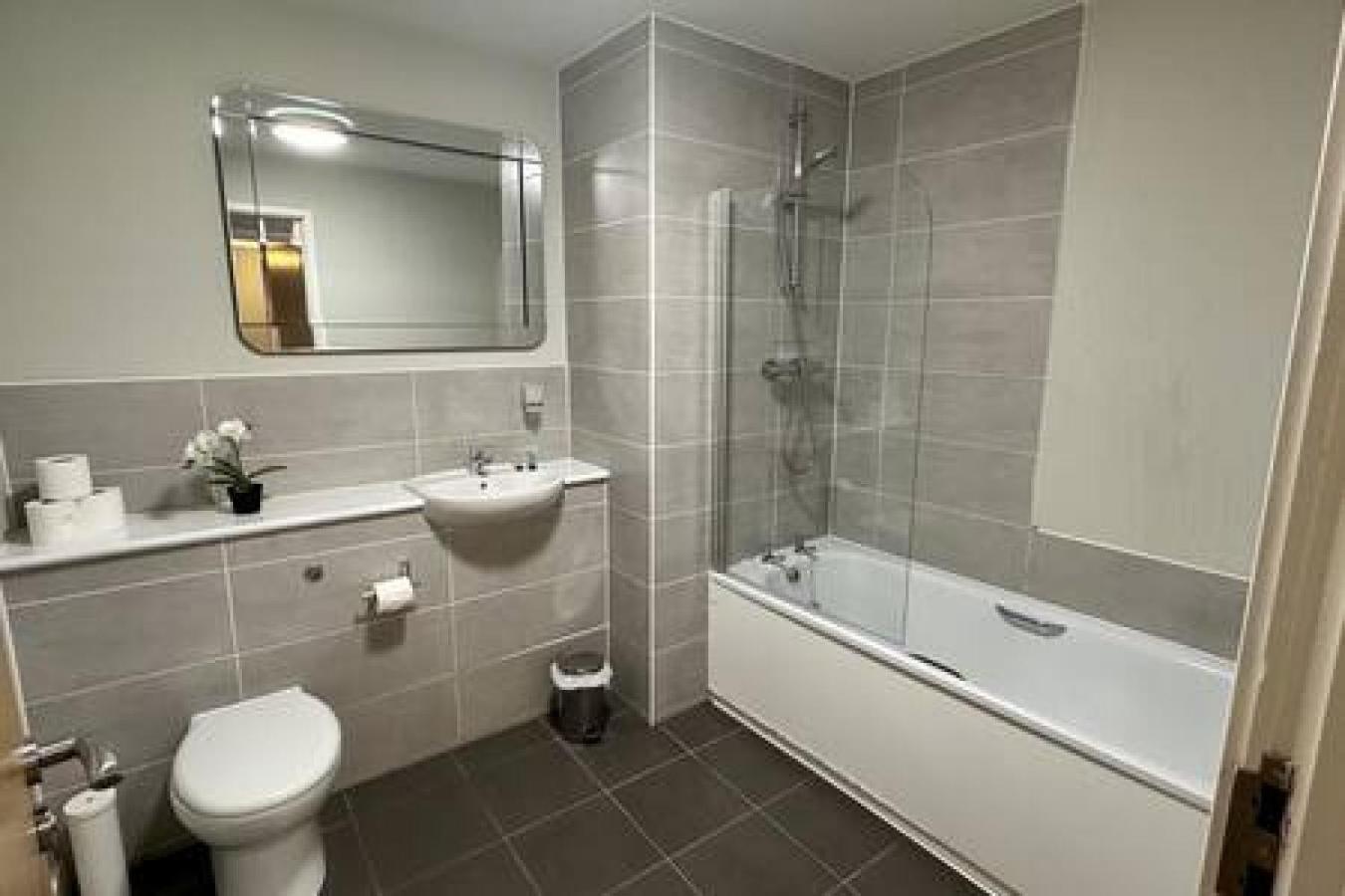 Apartment Fab 1 Bed In Sleeps 2 Manchester