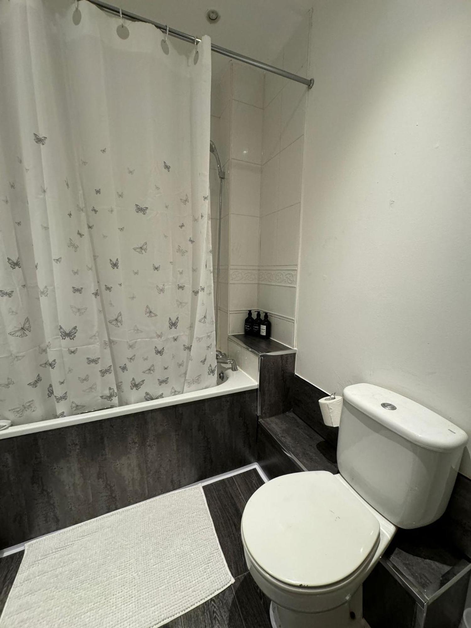 Sleeps 5-netflix-parkg-near Centre-etihad-coop Live *