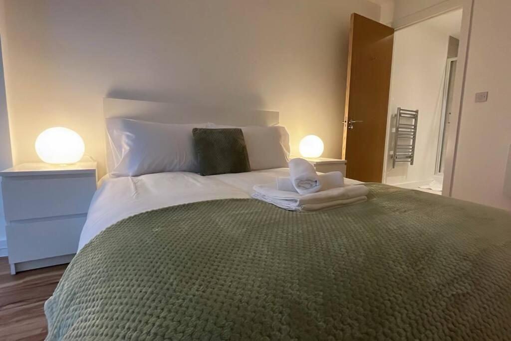 Stunning Two Bedroom Apartment Manchester
