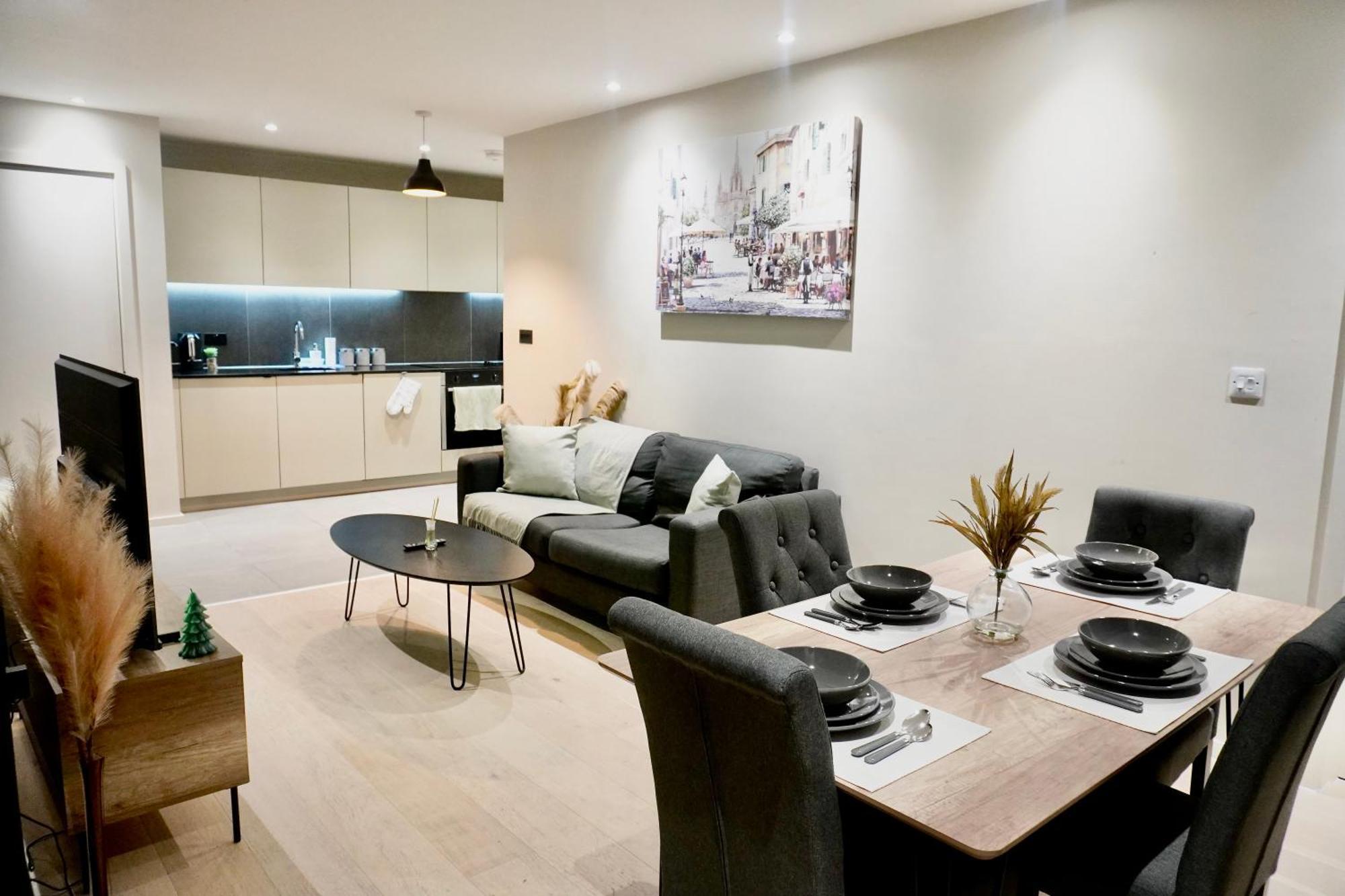 Apartment Luxury 2 Bed With Balcony Manchester