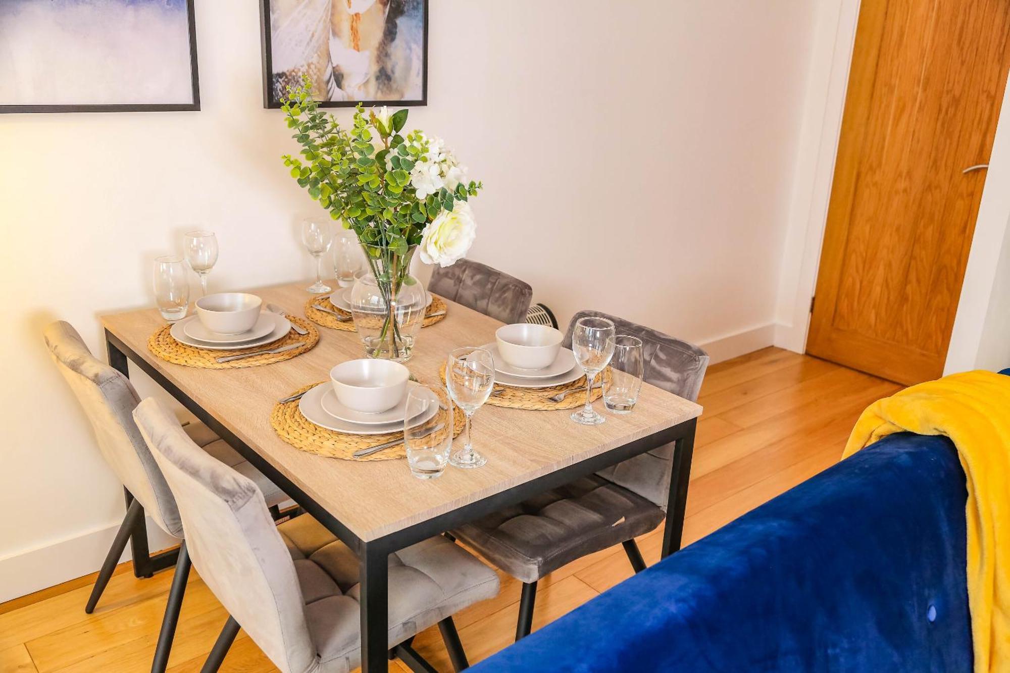 By Bevolve - Centre Apartment *