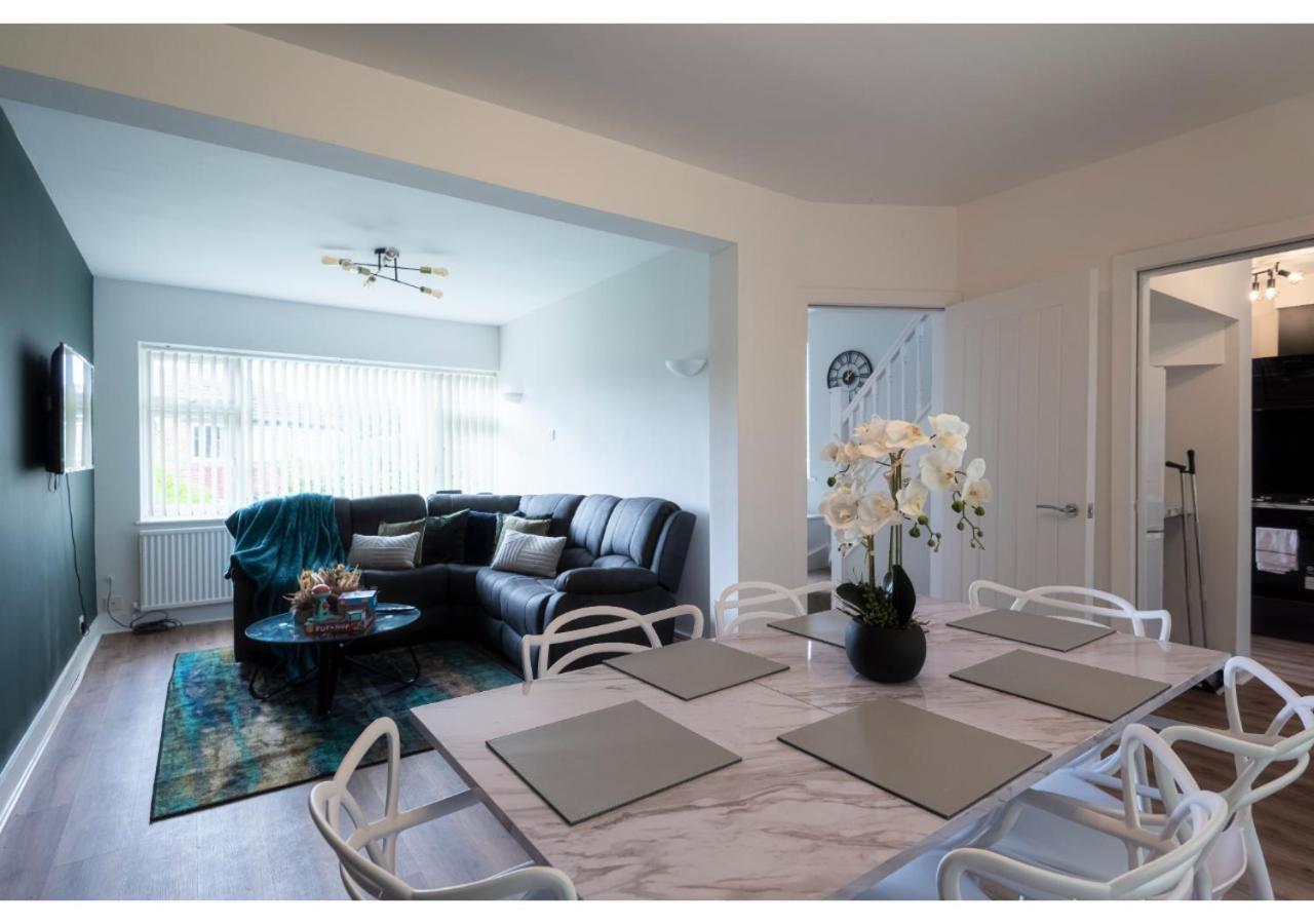 Cozy 3 Bd House, Perfect For Large Group Of 6 Apartment *