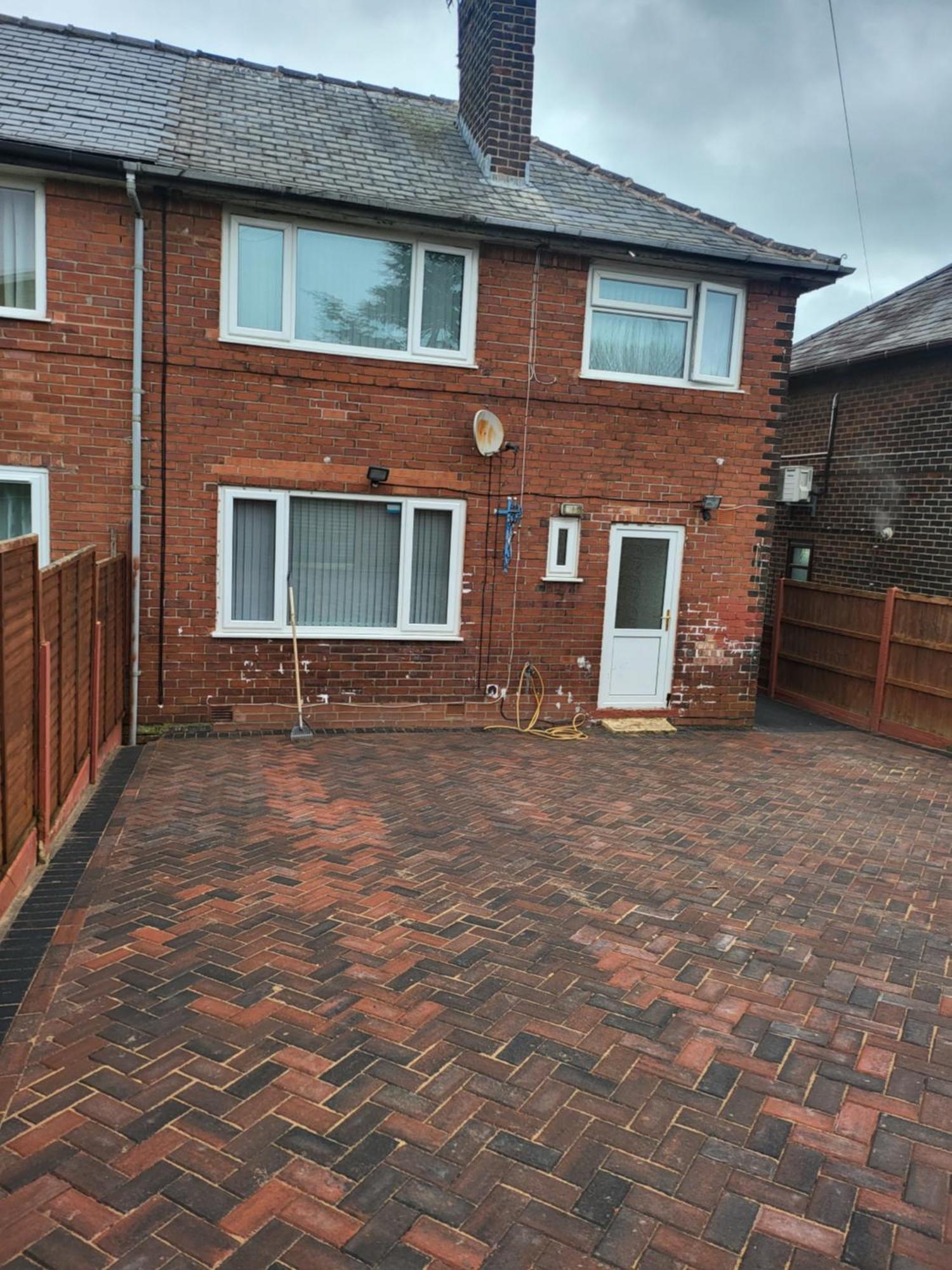 Spacious & Cosy In Apartment Manchester