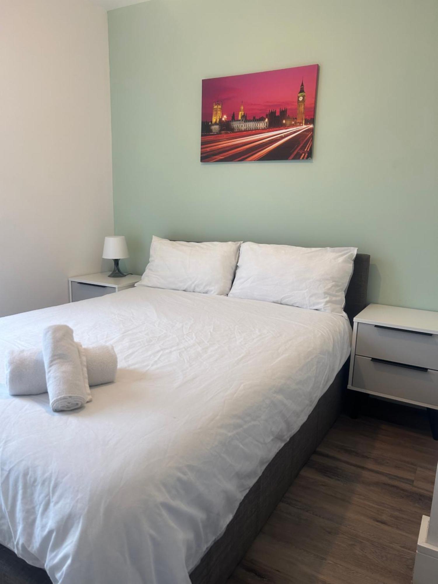 Lovely Entire Flat In Apartment Manchester