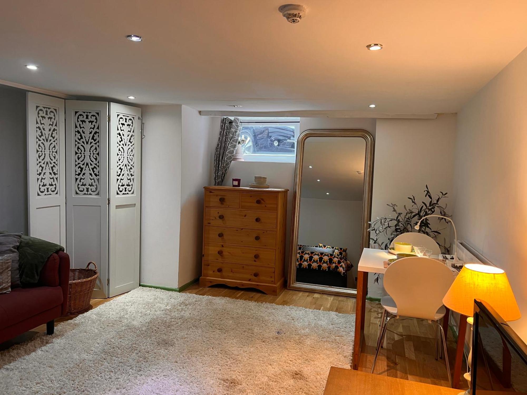 Spacious Basement Studio Manchester