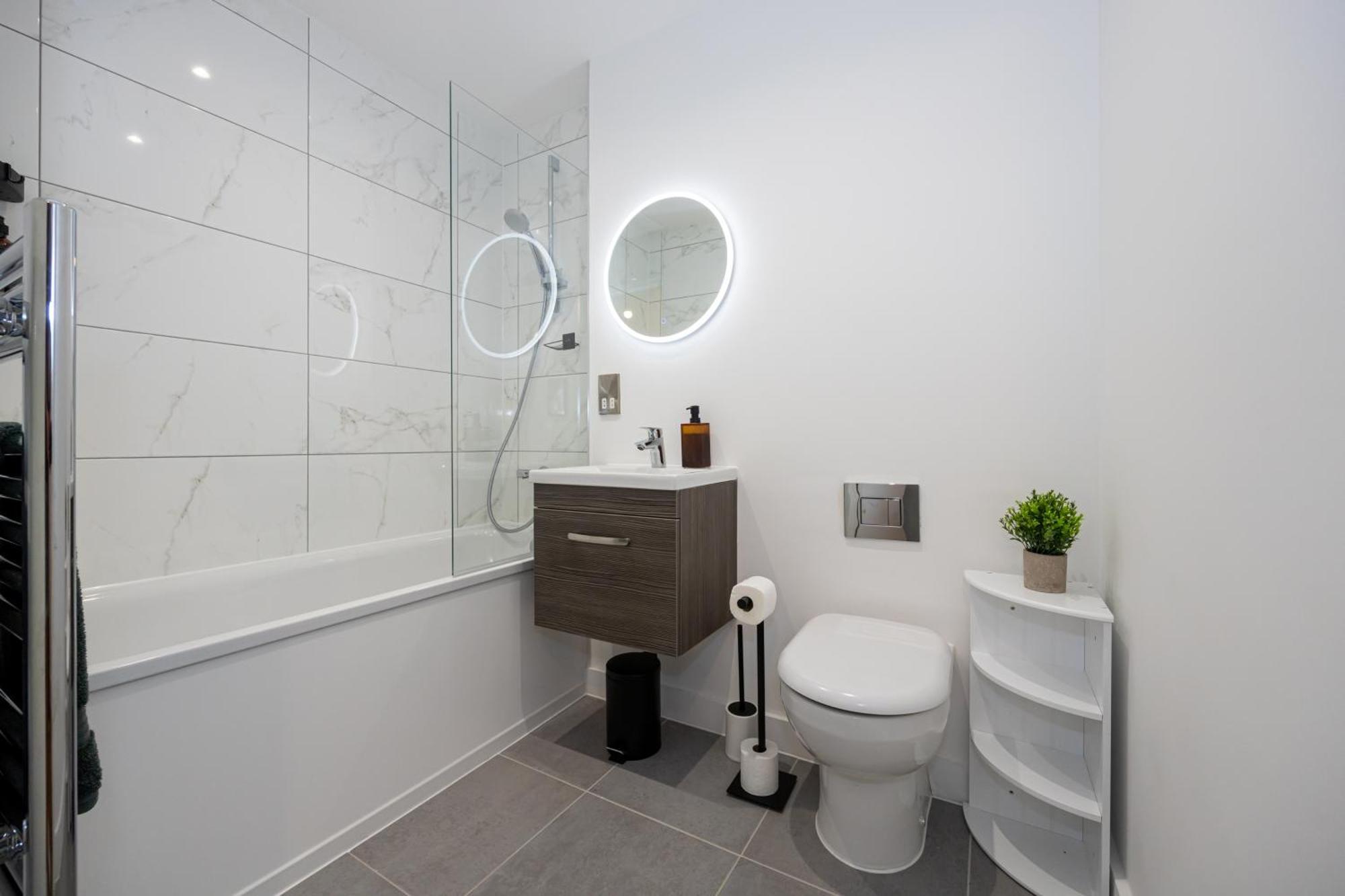 Oscar House - 2 Bed * Manchester