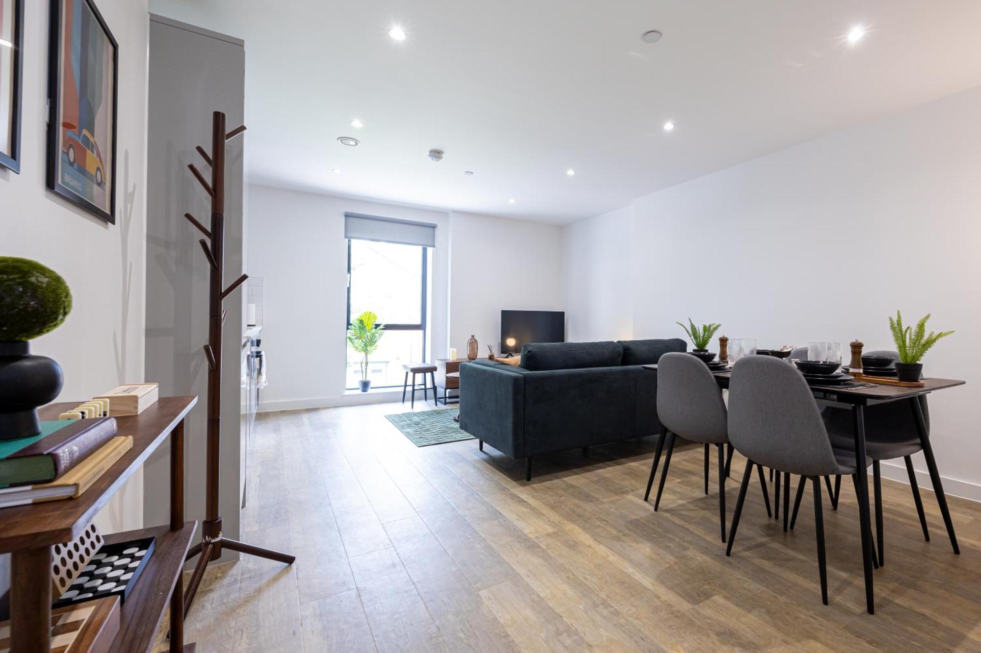 Oscar House - 2 Bed Apartment Manchester