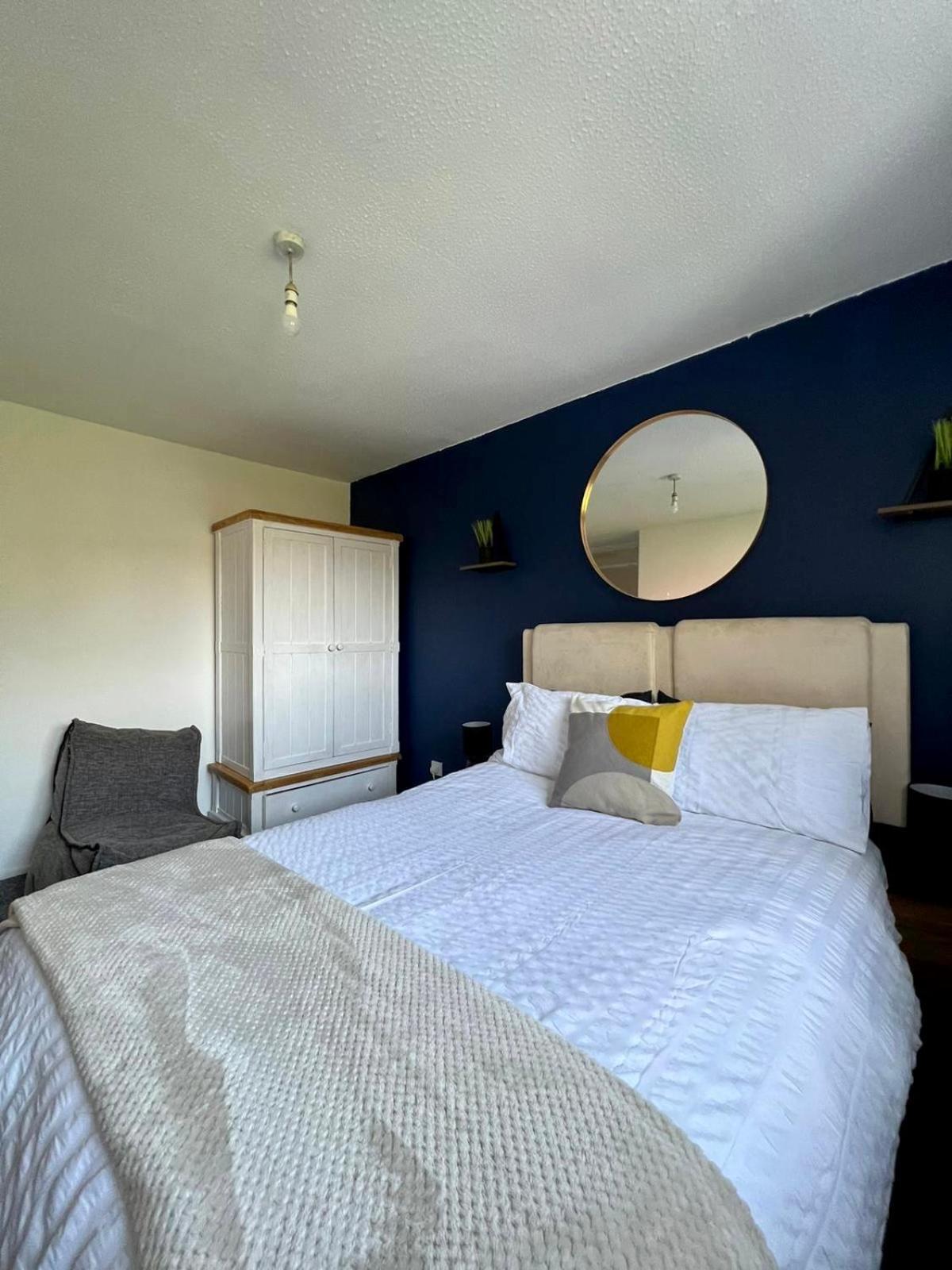 Holiday home - Eccles - Business - Contractors - Families - Discounts Available *