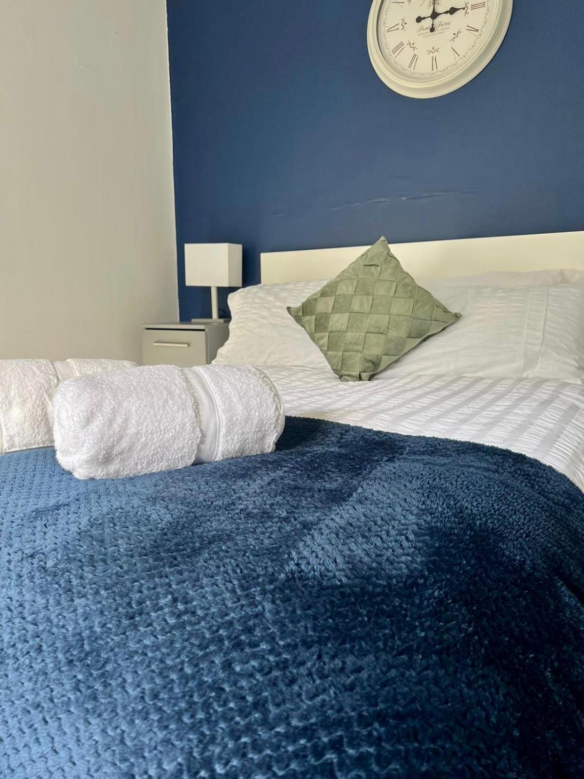 Holiday home - Eccles - Business - Contractors - Families - Discounts Available *