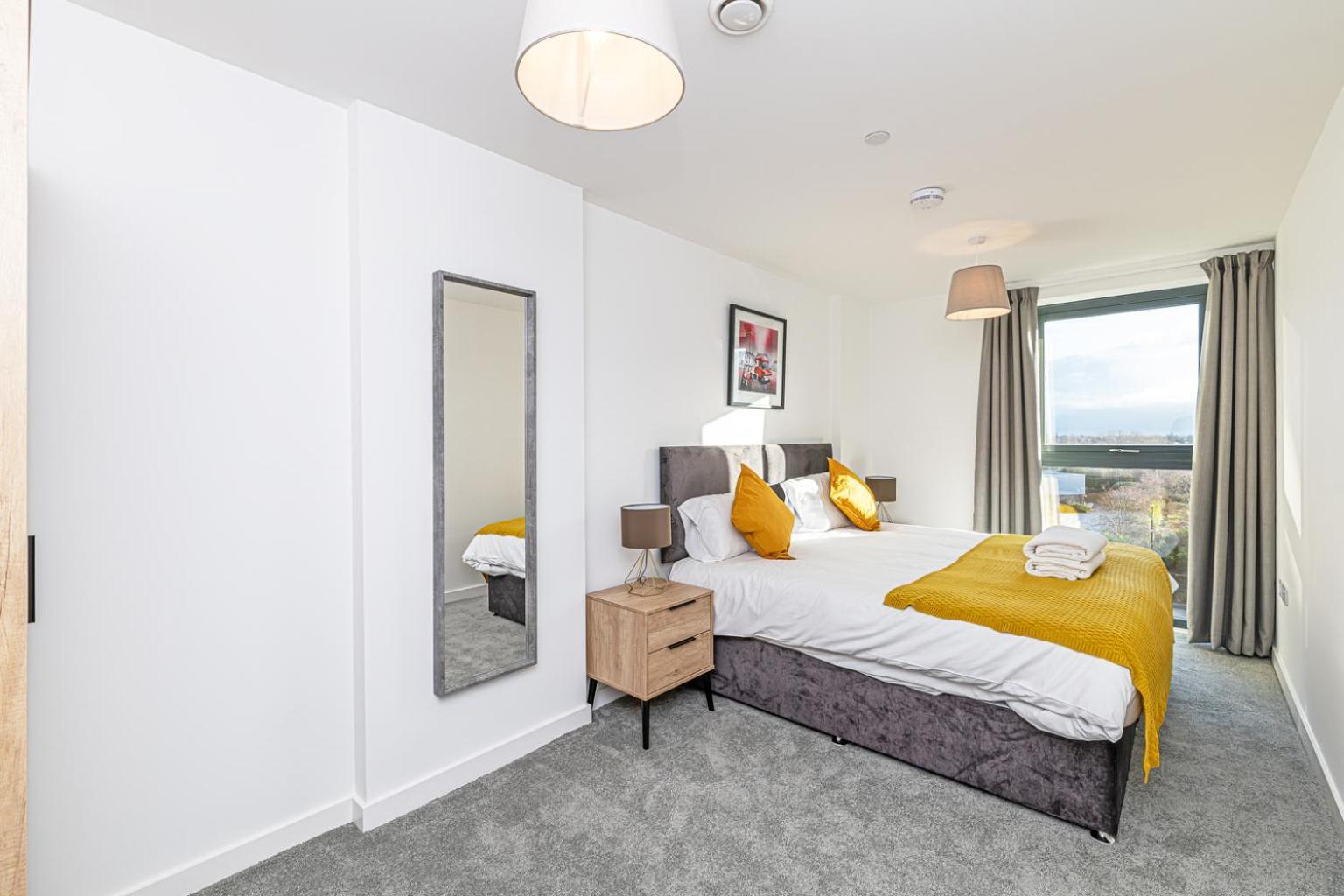 Insignia Apartment *