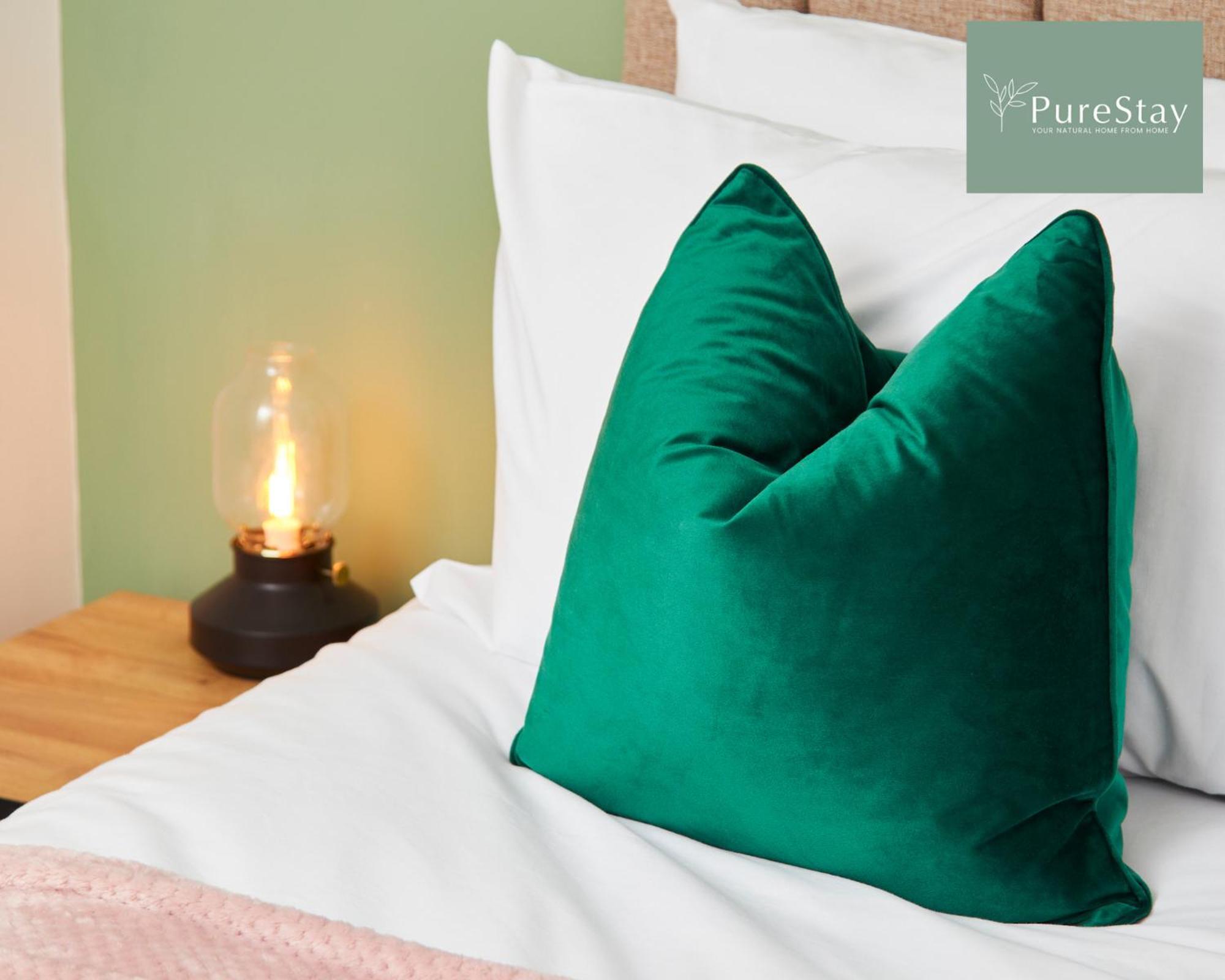 Holiday home Purestay Manchester: 5-bedroom Business Haven Manchester