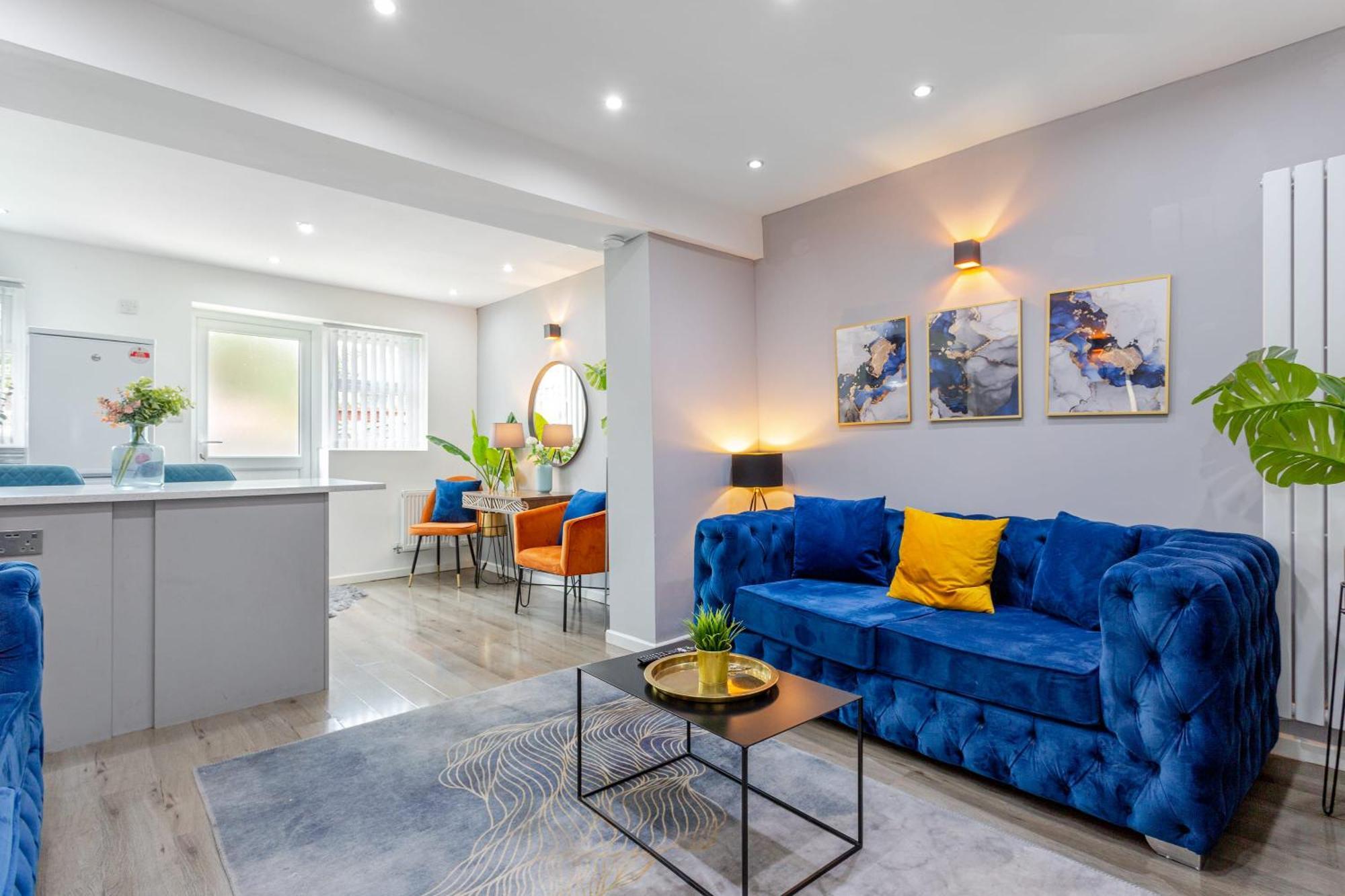 Free Parking 5 Minutes From Centre Manchester