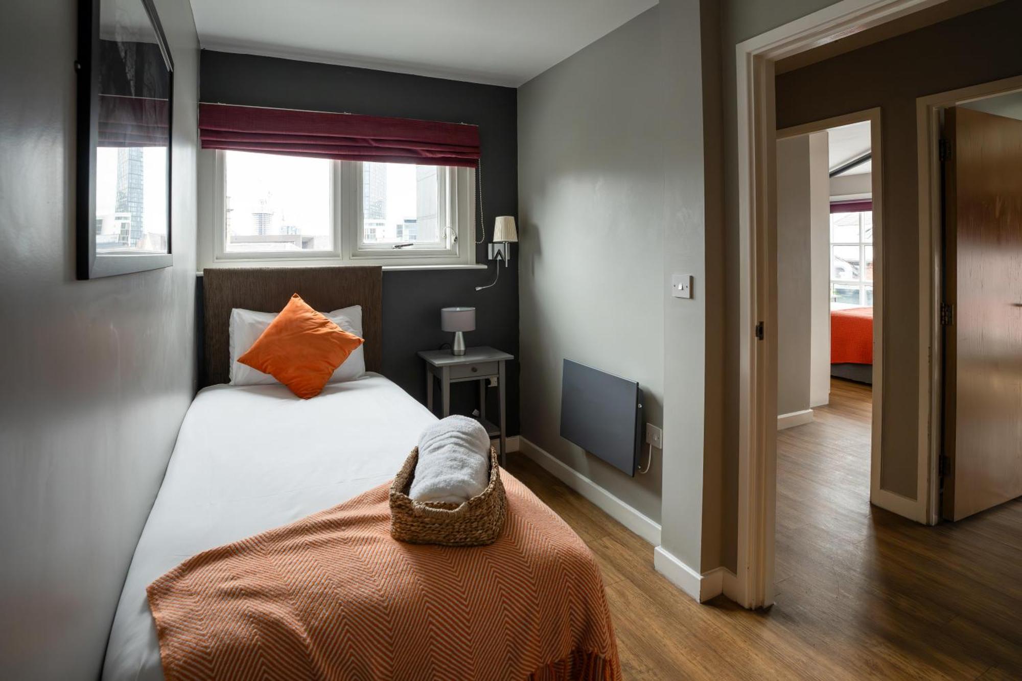 Aparthotel High Street Town House 4*
