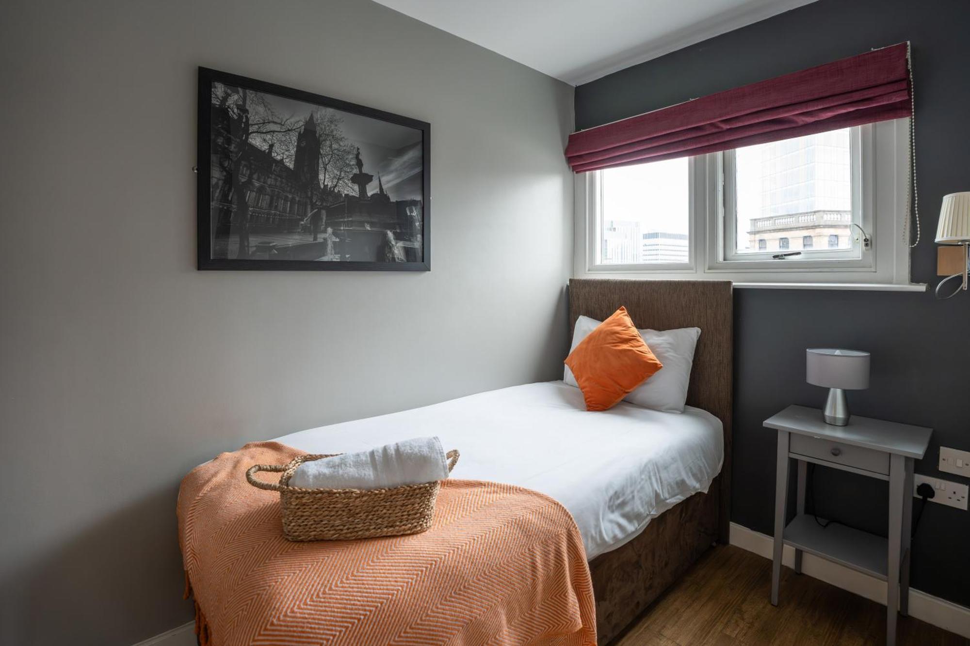 High Street Town House 4*