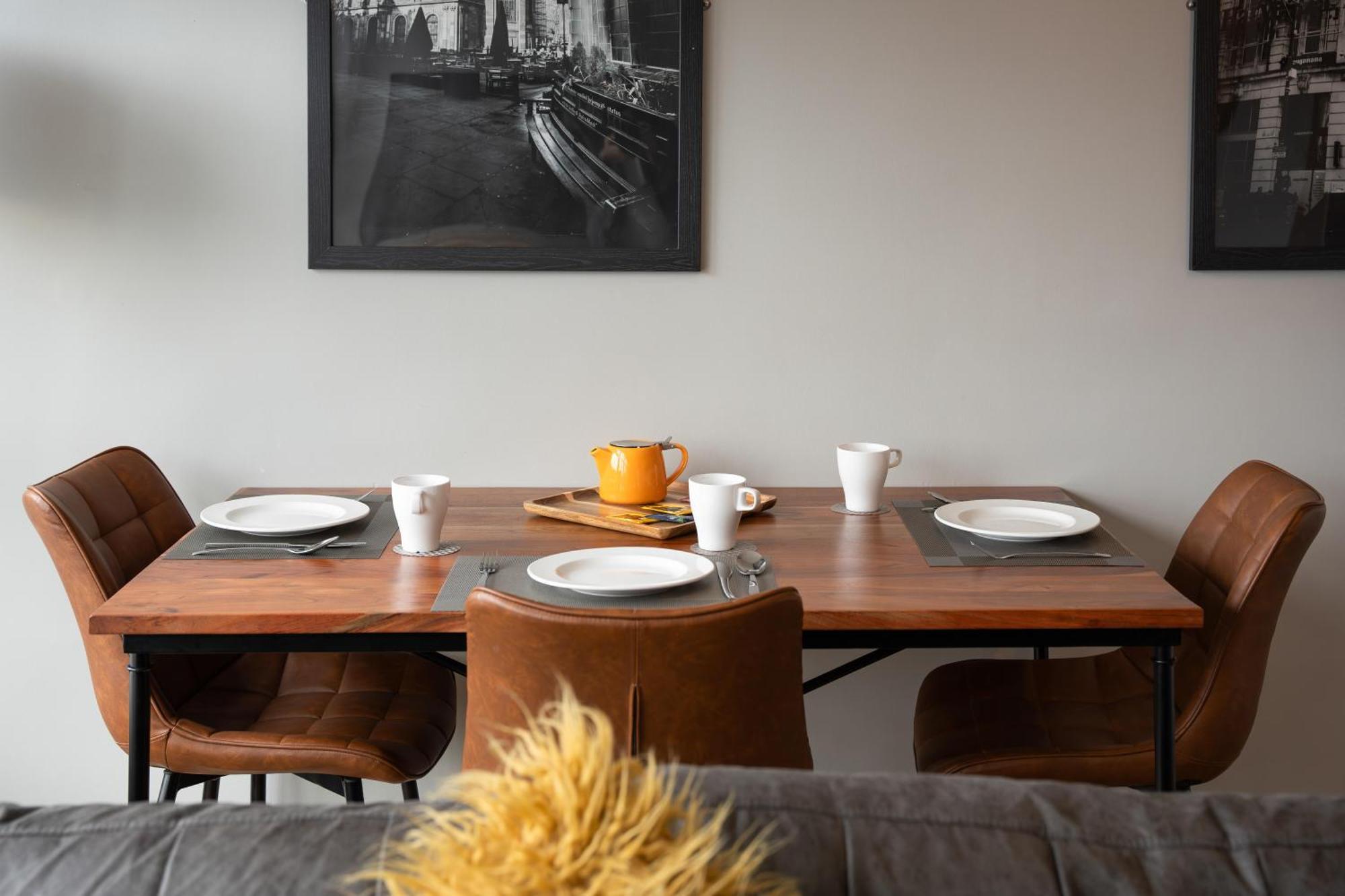 High Street Town House Aparthotel Manchester