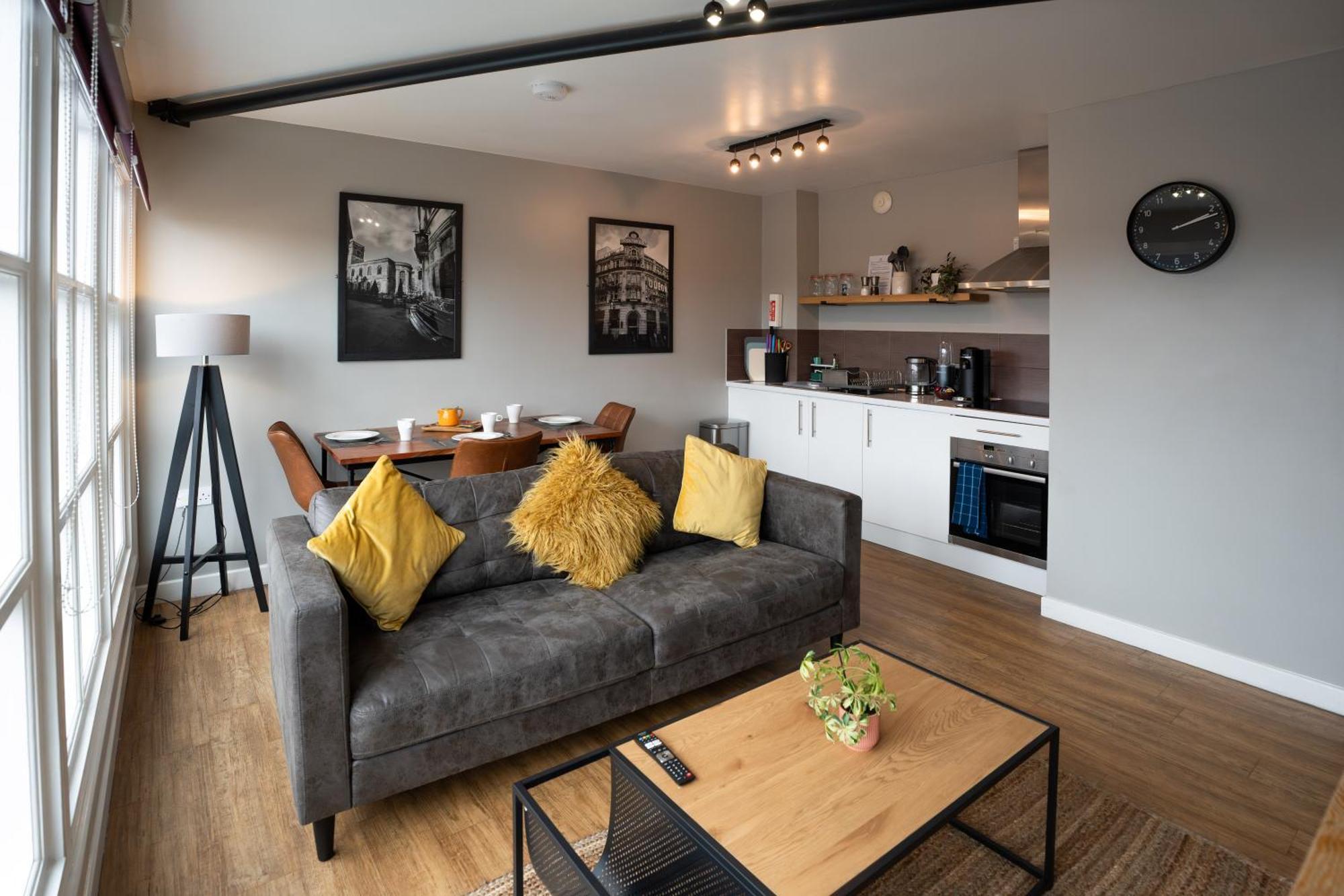 High Street Town House Aparthotel Manchester