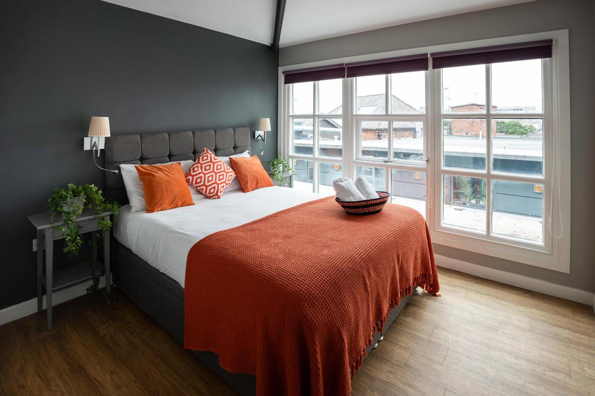 High Street Town House Aparthotel 4*