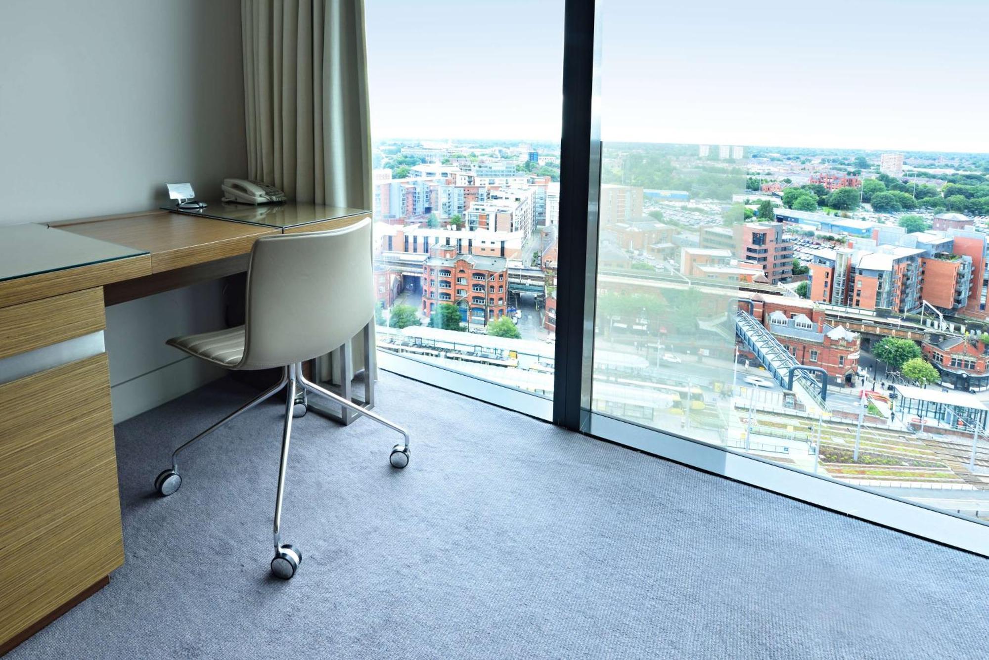 Hilton Deansgate Hotel 4*