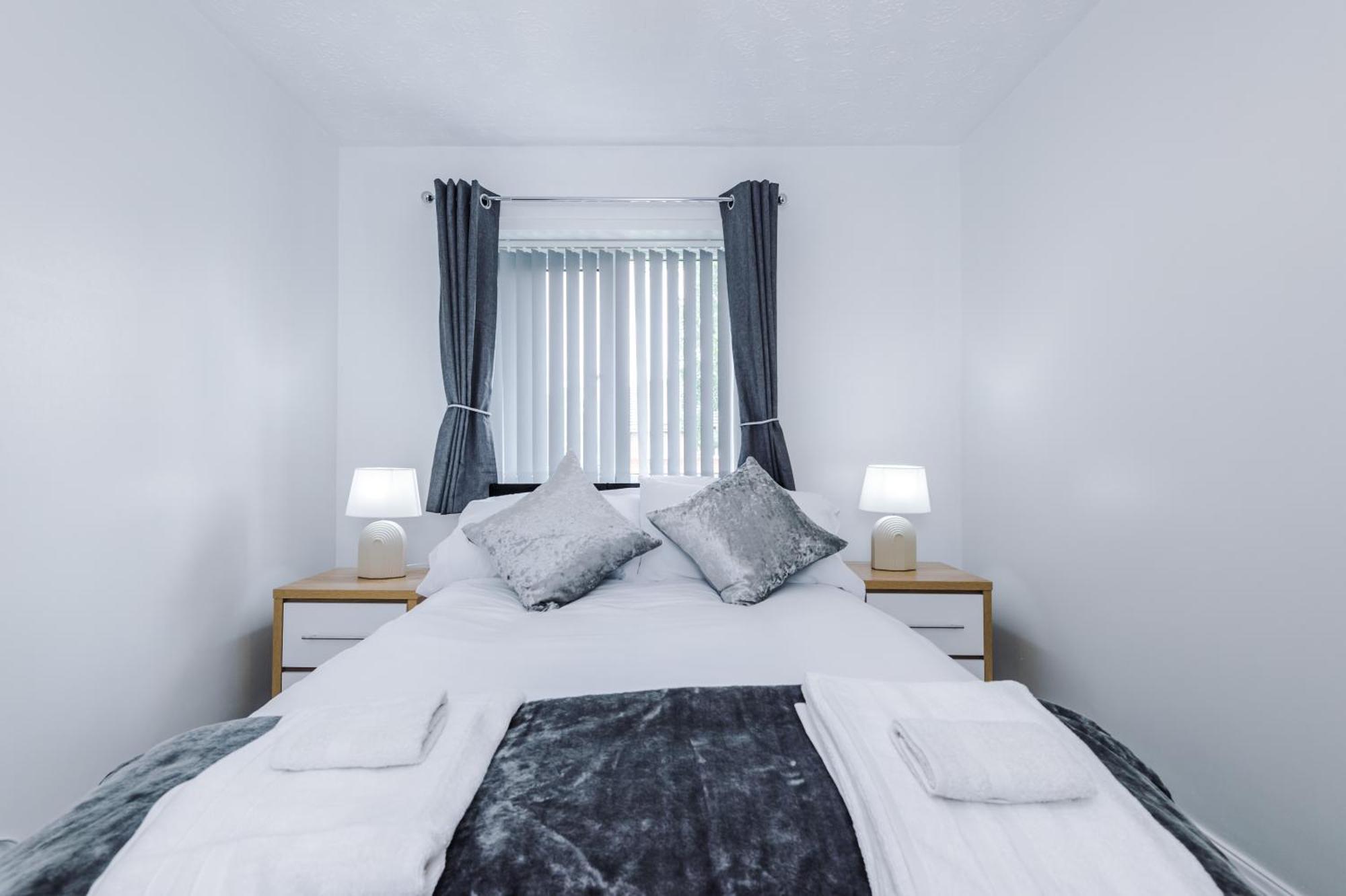 Cozy Away From In Manchester. *