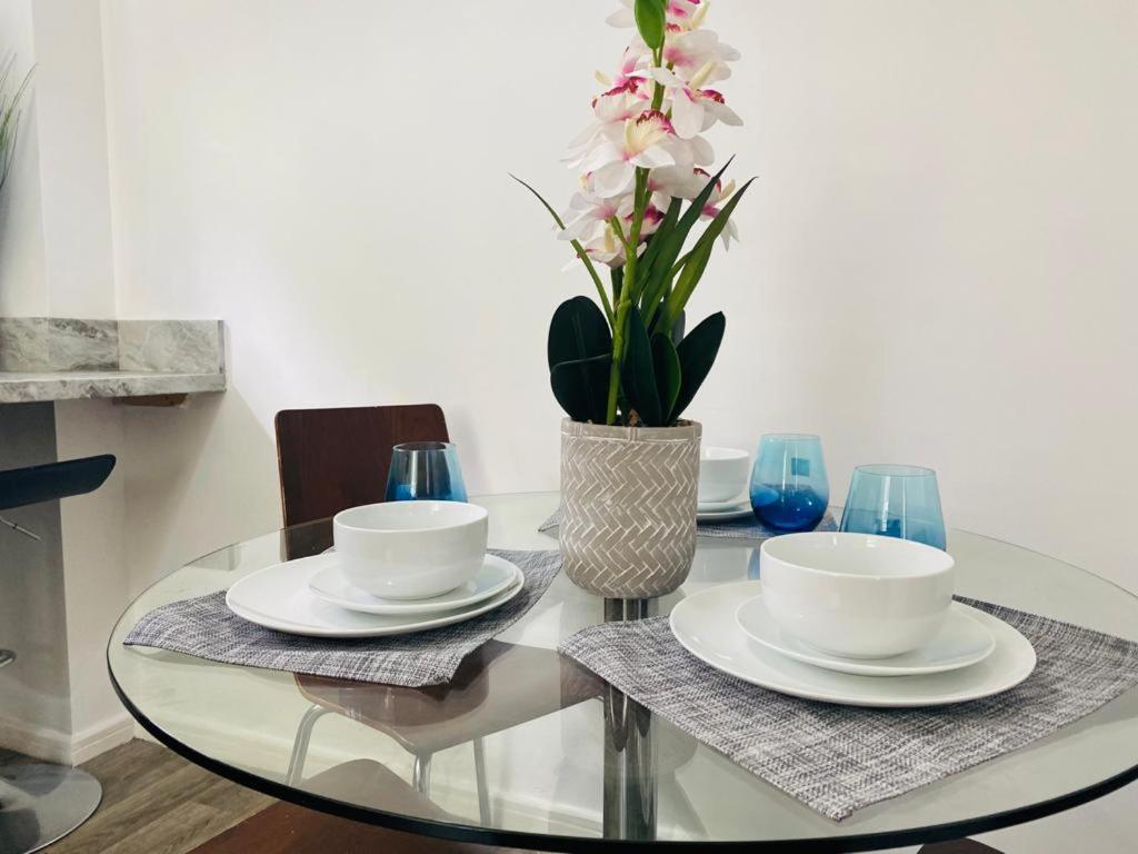 Homestay Modern, Stylish And Central
