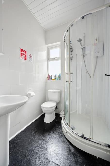 Mega Flat Near Arndale City Centre Apartment *
