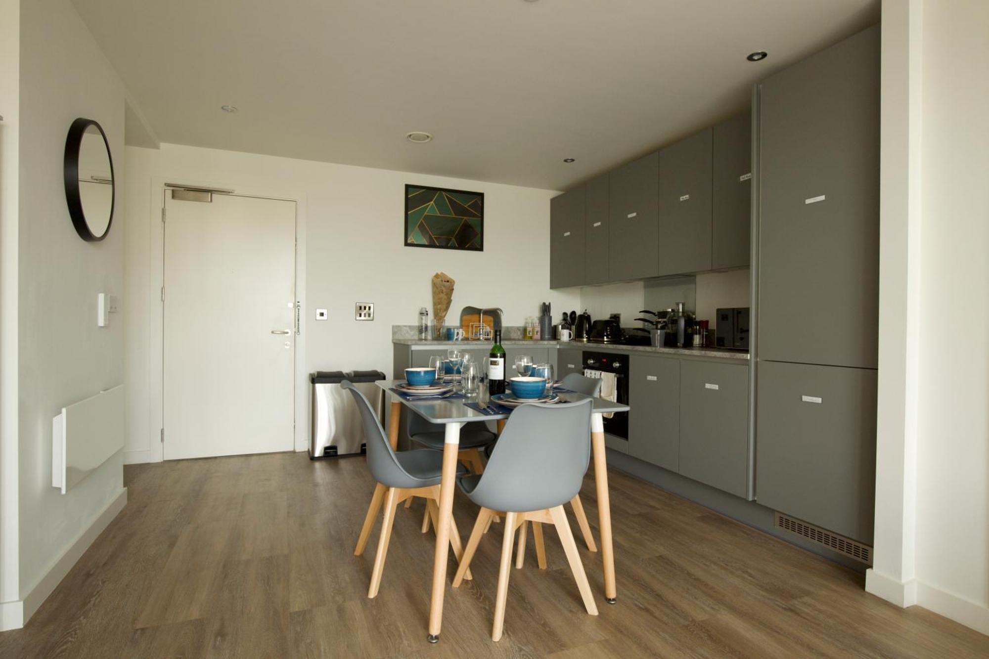 Modern City Flat With Gym & Spa * Manchester