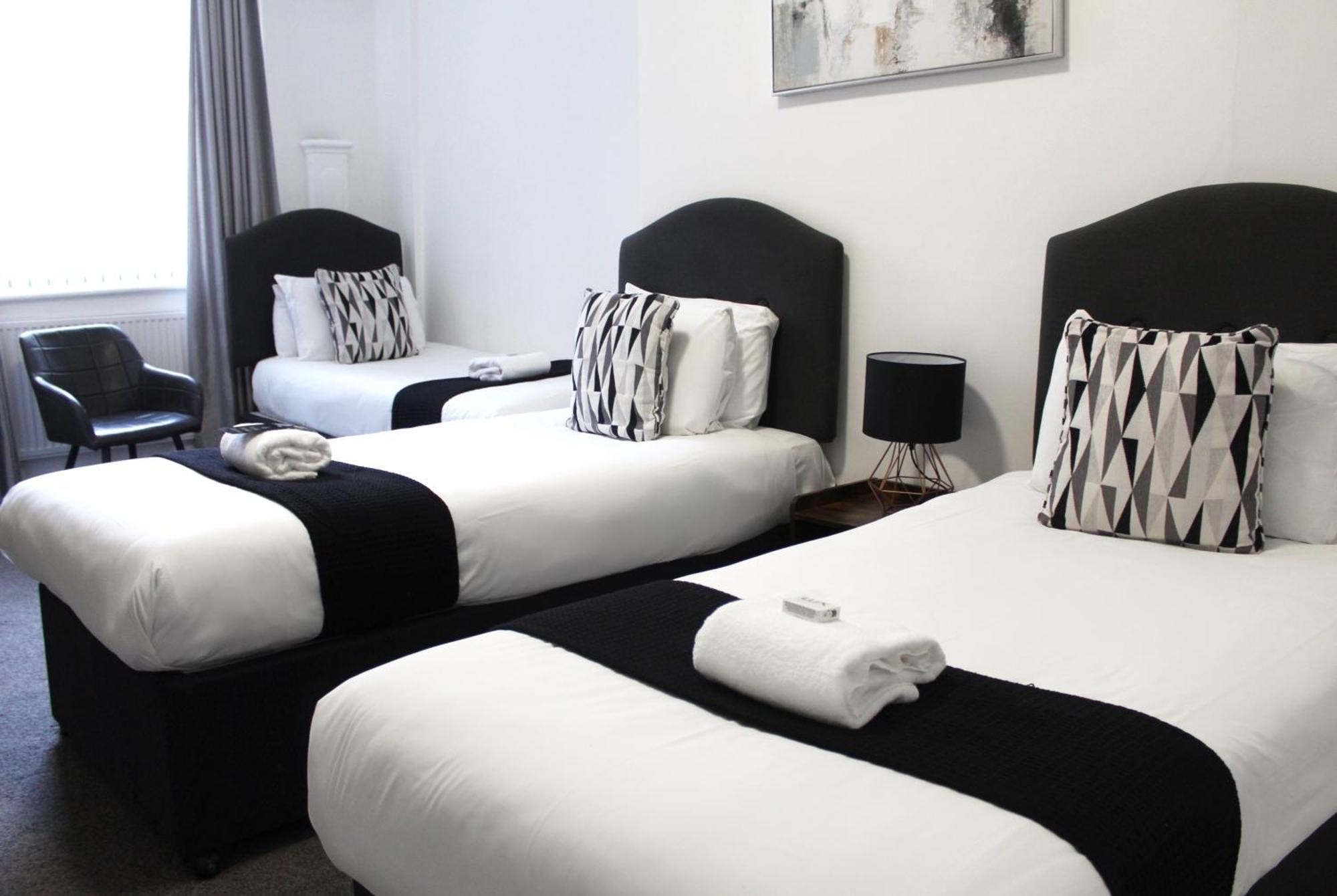 Mitre Centre Hotel