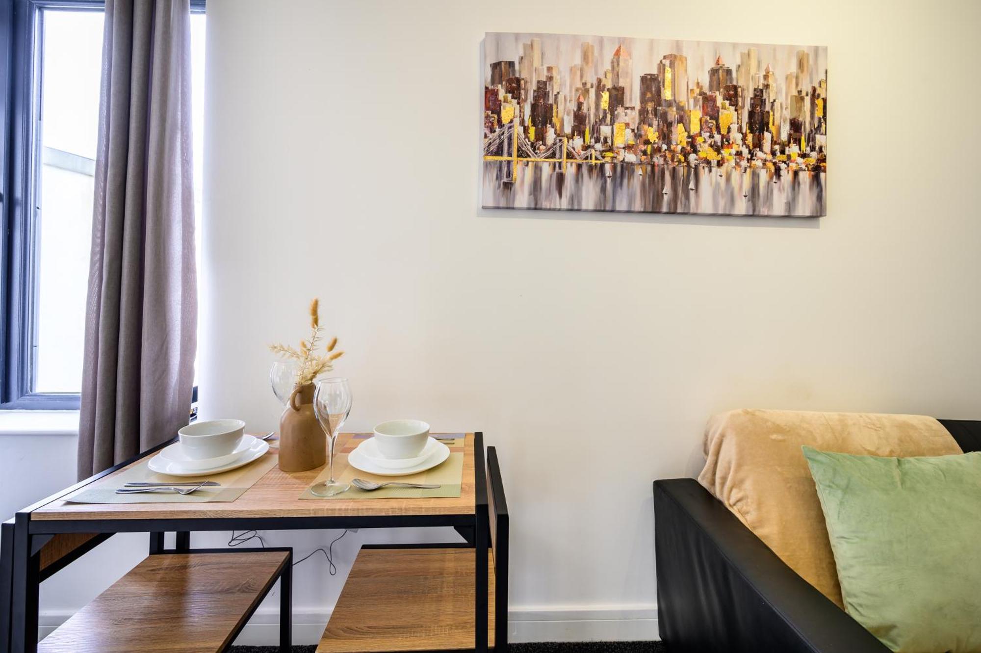 Cosy And Classy 1 Bed Getaway Apartment *
