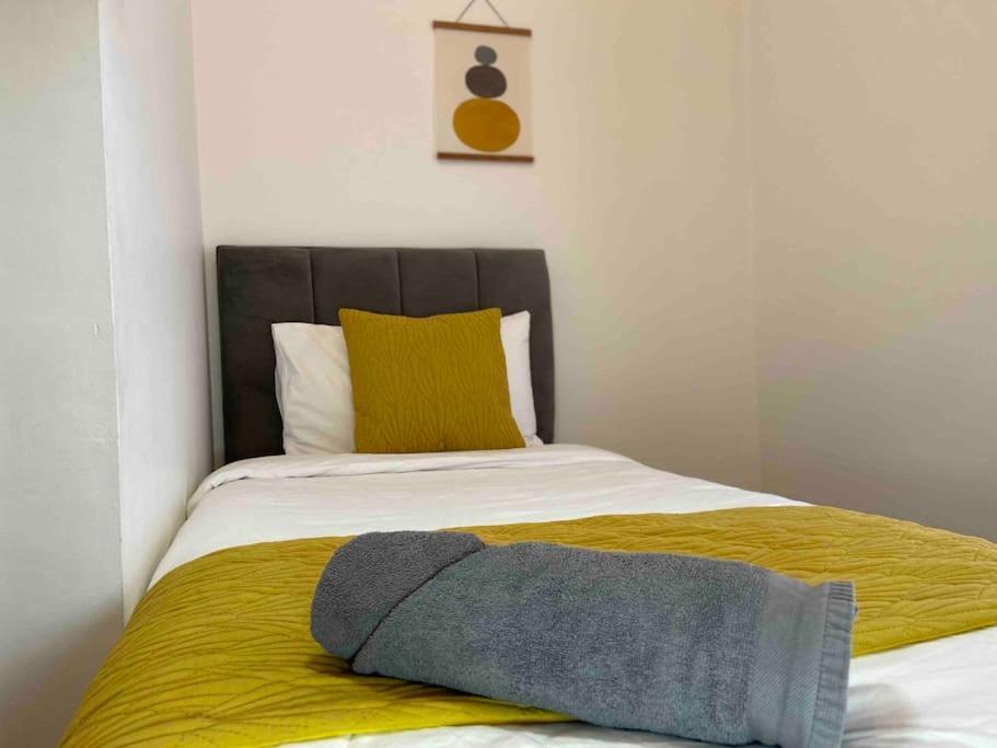 Free Parking - Near Etihad, Coop Live - Comfy 3-bed House In * Manchester