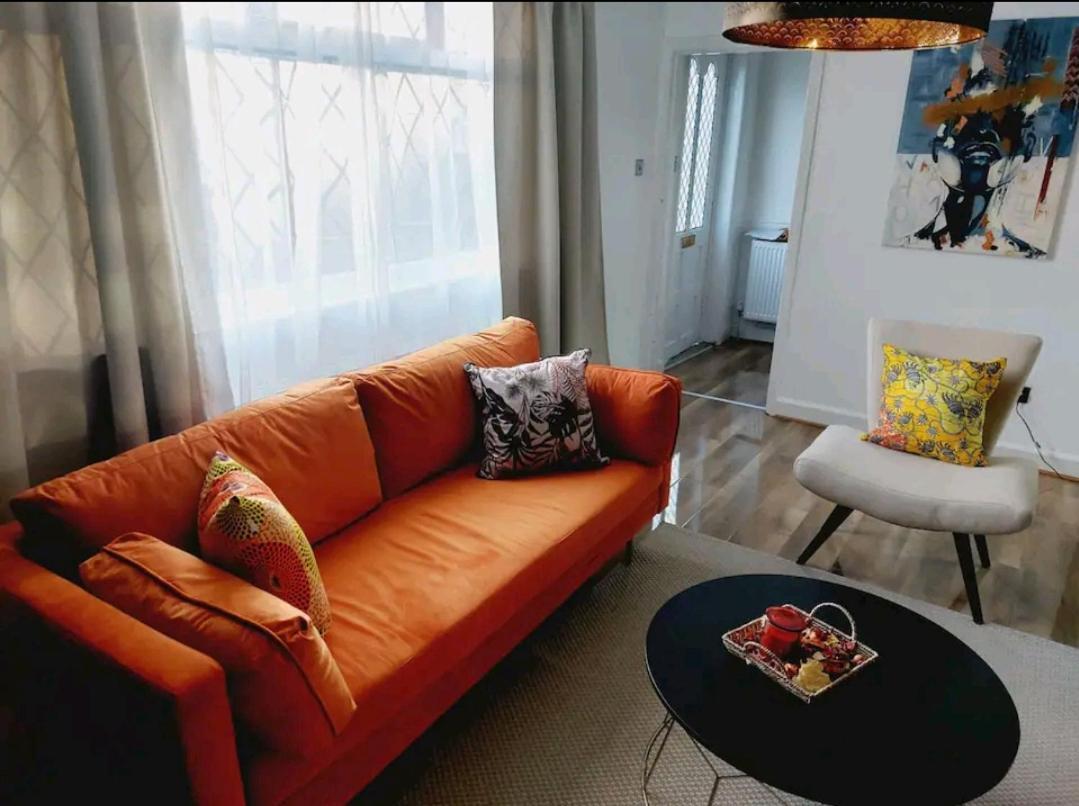 Cosy And Private House Close To Town Apartment *