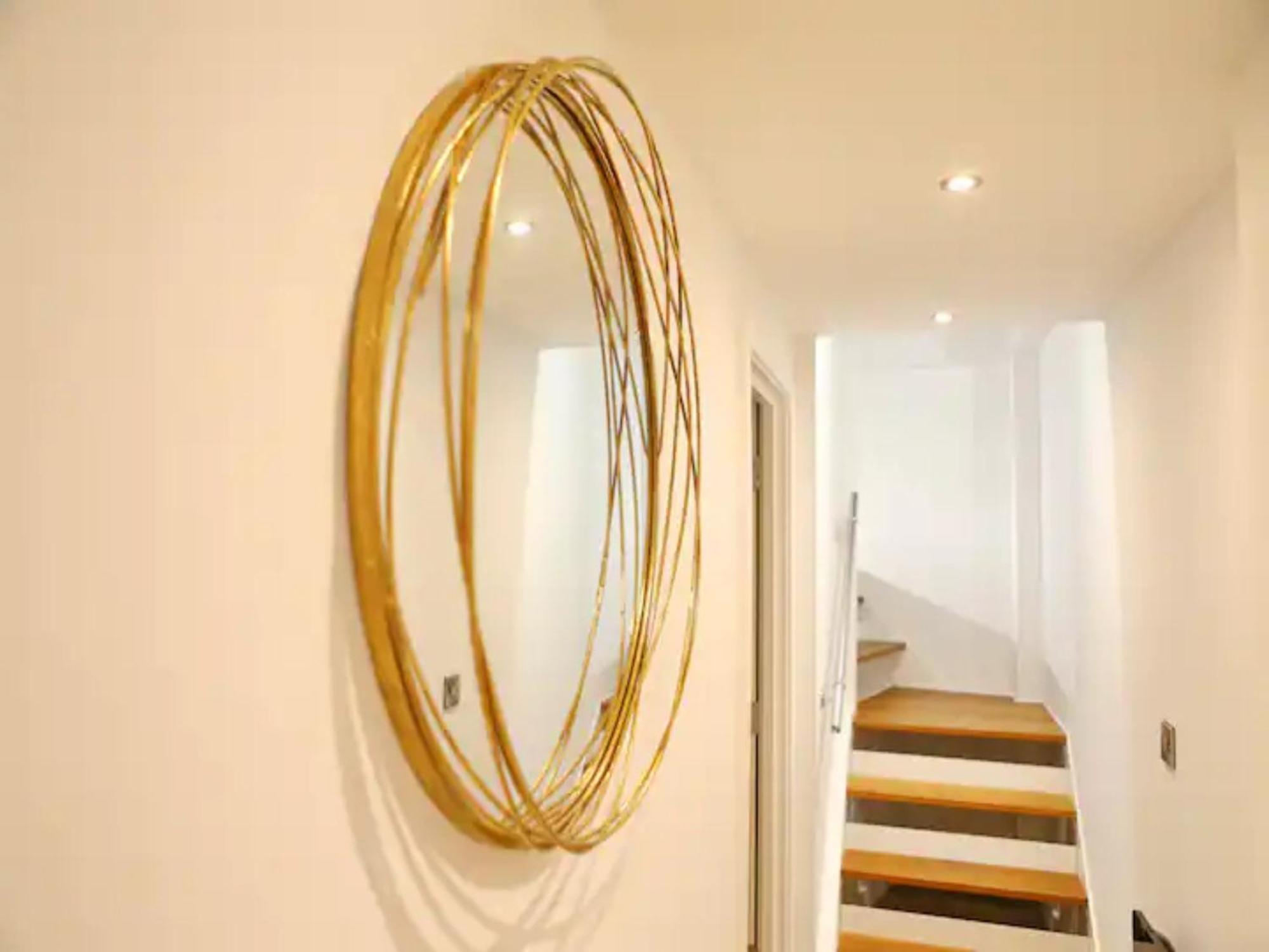 Pass The Keys Stunning New Build Flat 2 Min Walk To Center Manchester