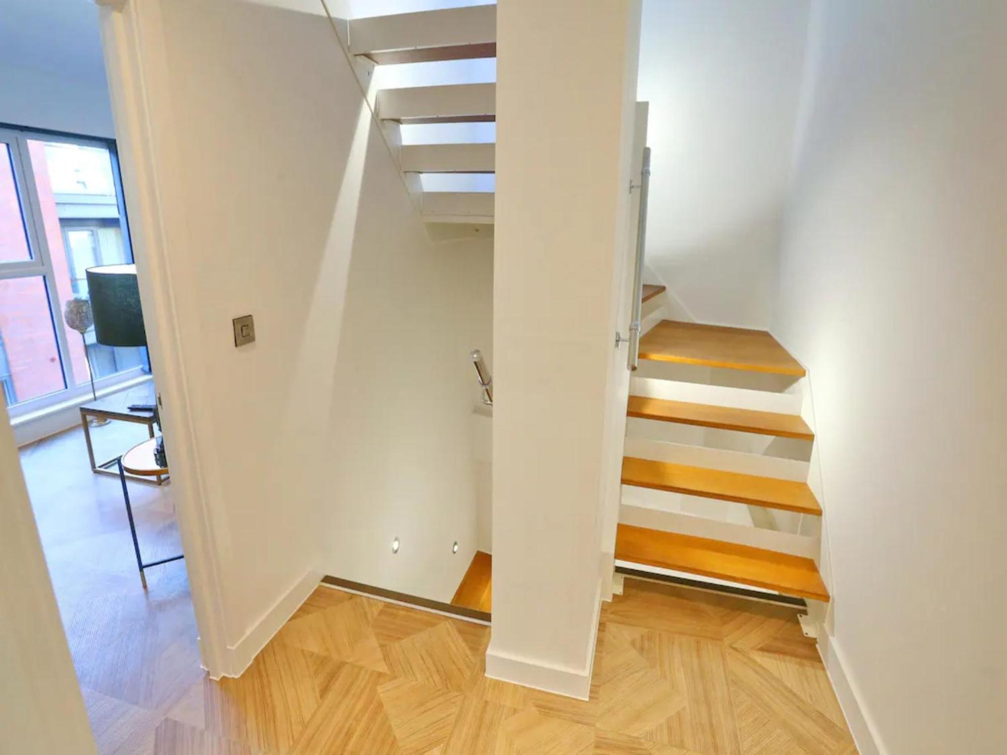 Pass The Keys Stunning New Build Flat 2 Min Walk To Center Apartment