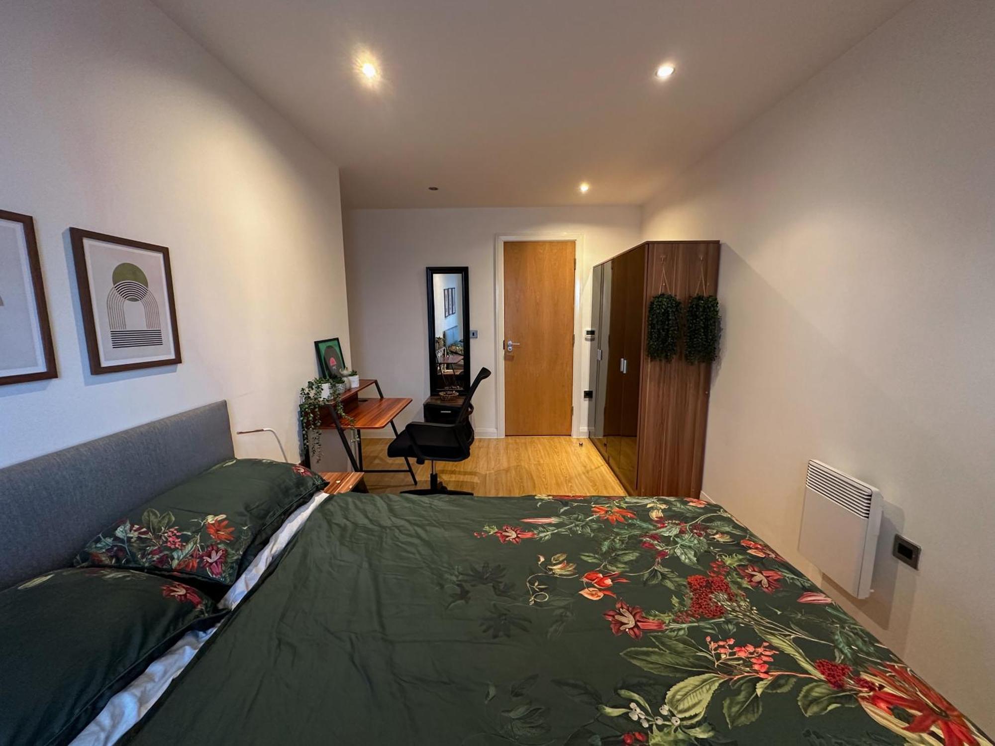 Entire 2br Flat In City Centre Apartment *