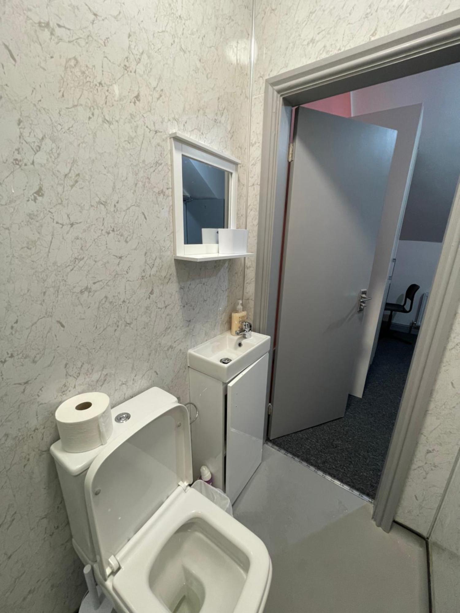 Luxurious En-suite 5 Homestay Manchester