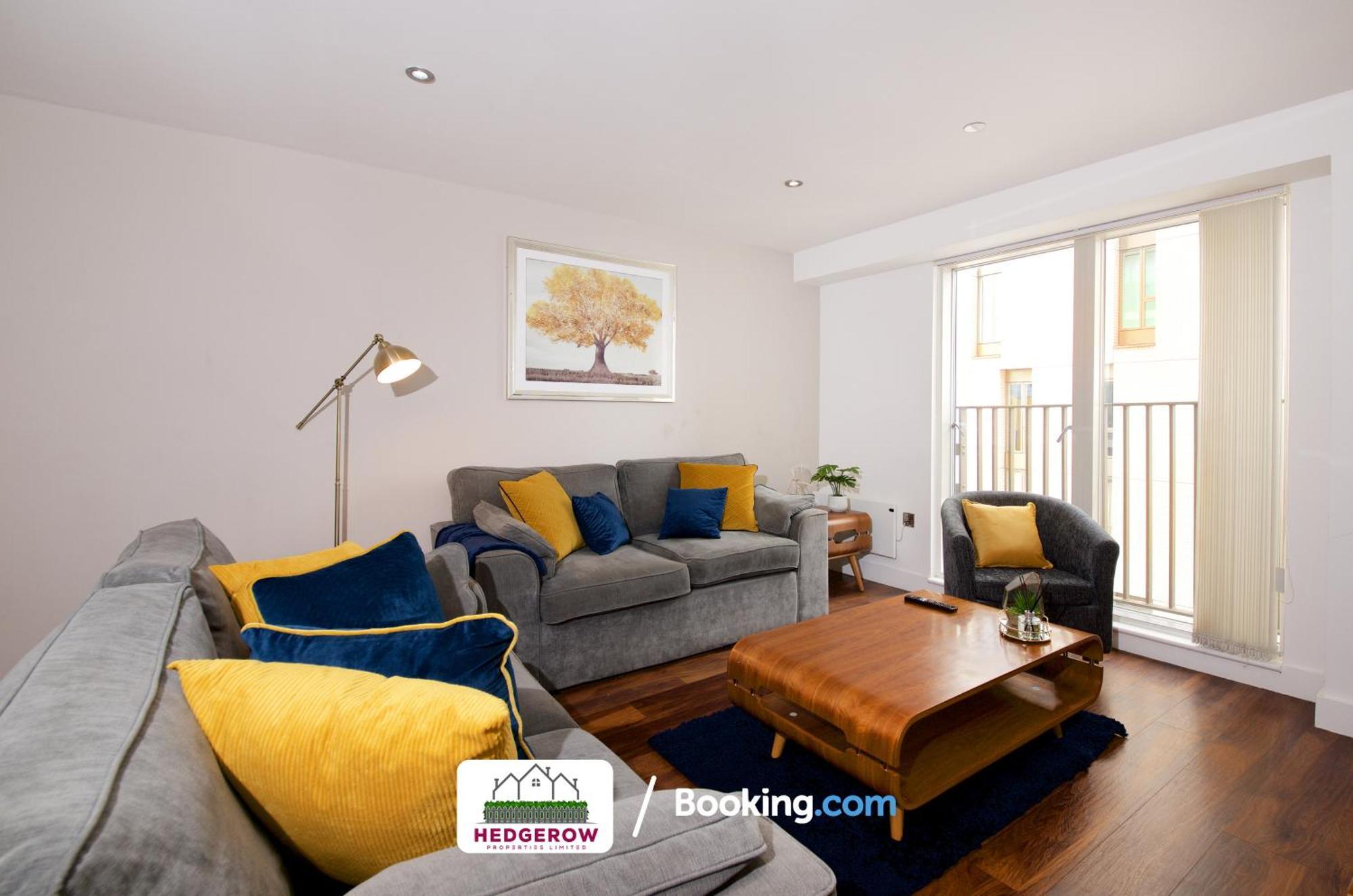 Apartment Premium Offers On 3-Night & Weekly Deal On 3-Bedroom Urban Loft By Hedgerow *
