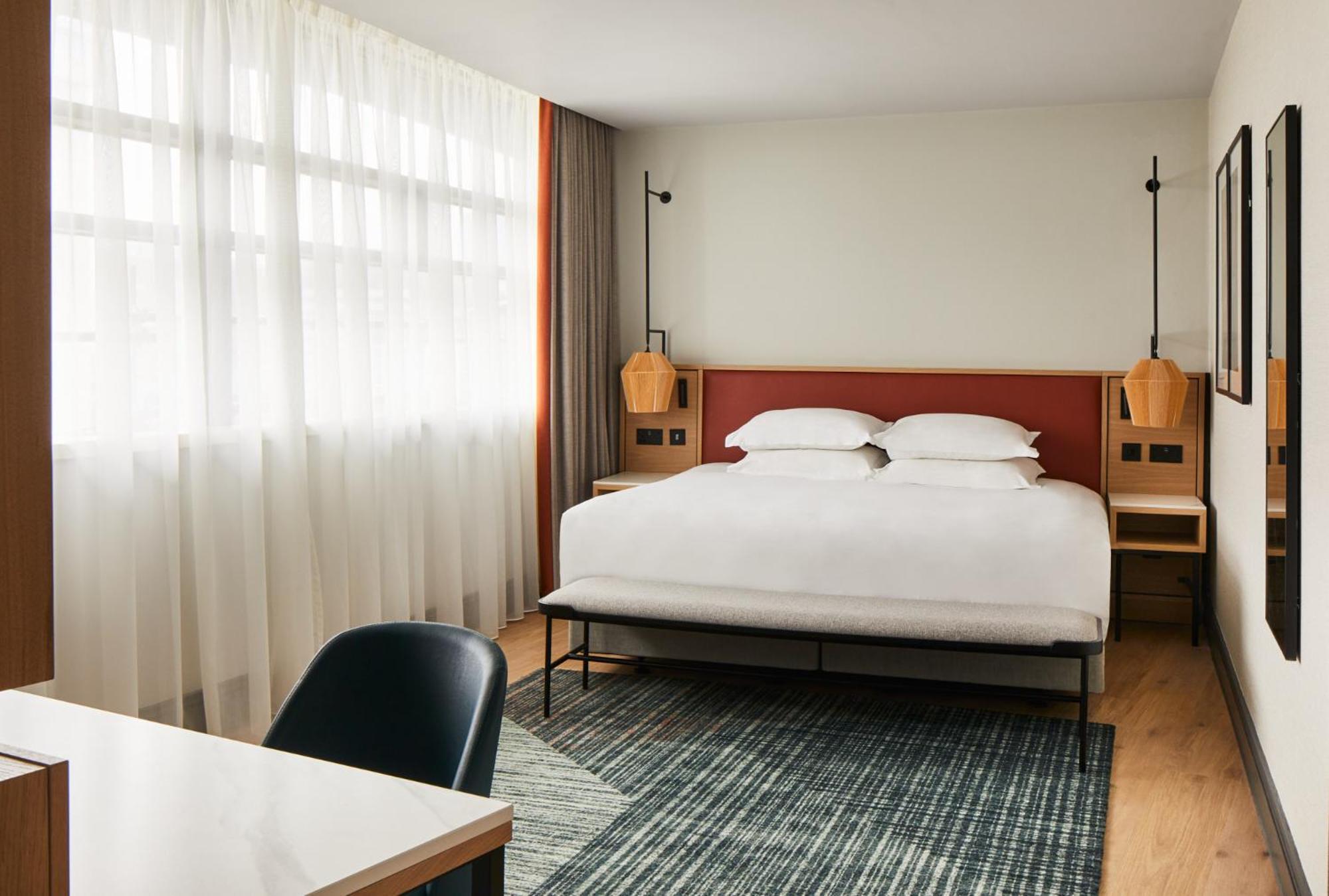 Marriott Piccadilly Hotel 4*