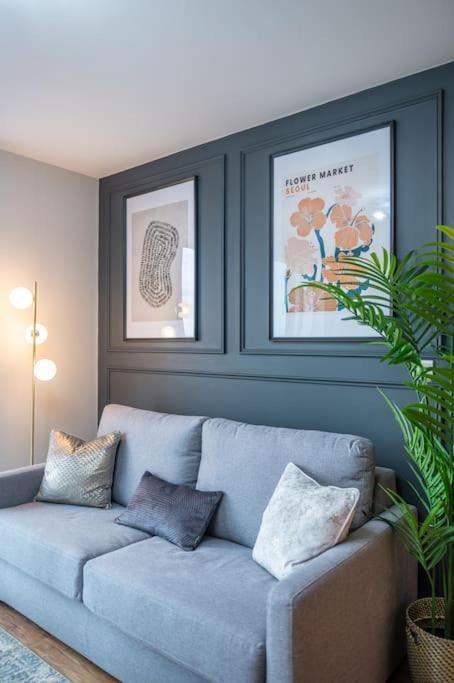 Modern Waterfront Living City's Hotspots Nearby * Manchester