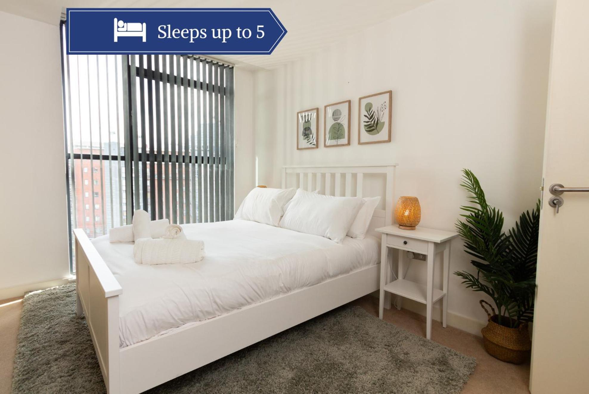 Gem: Cosy 2br With Private Balcony Apartment *