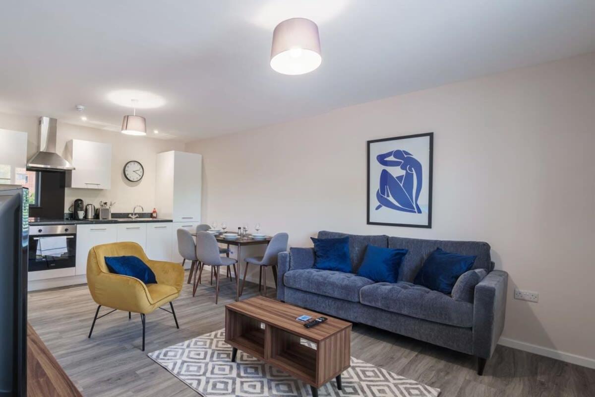 Apartment Spacious & Bright 2 Bed *