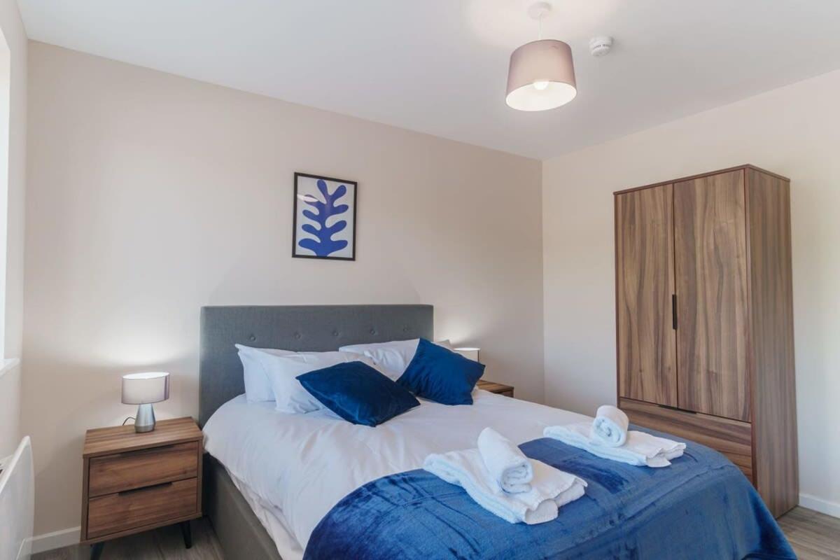 Apartment Spacious & Bright 2 Bed *