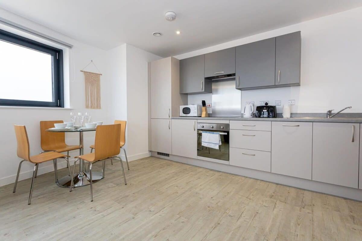 Apartment Stunning 2 Bed In Salford Amazing Views *