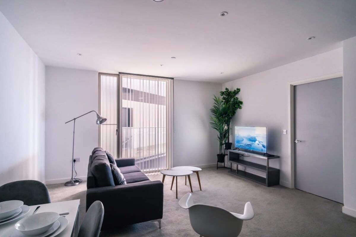 Apartment Spacious 1 Bed In